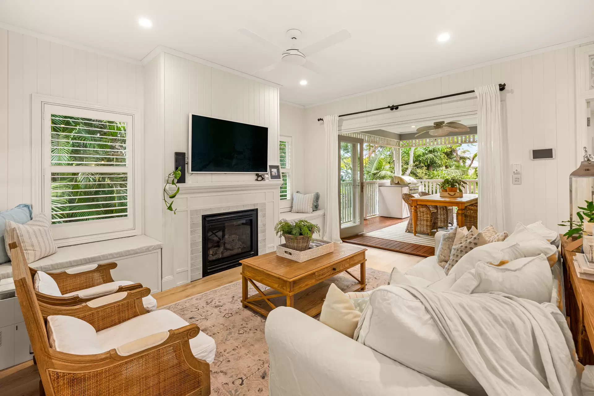 10 Frances Avenue, Kalinga For Sale by Queensland Sotheby's International Realty - image 1