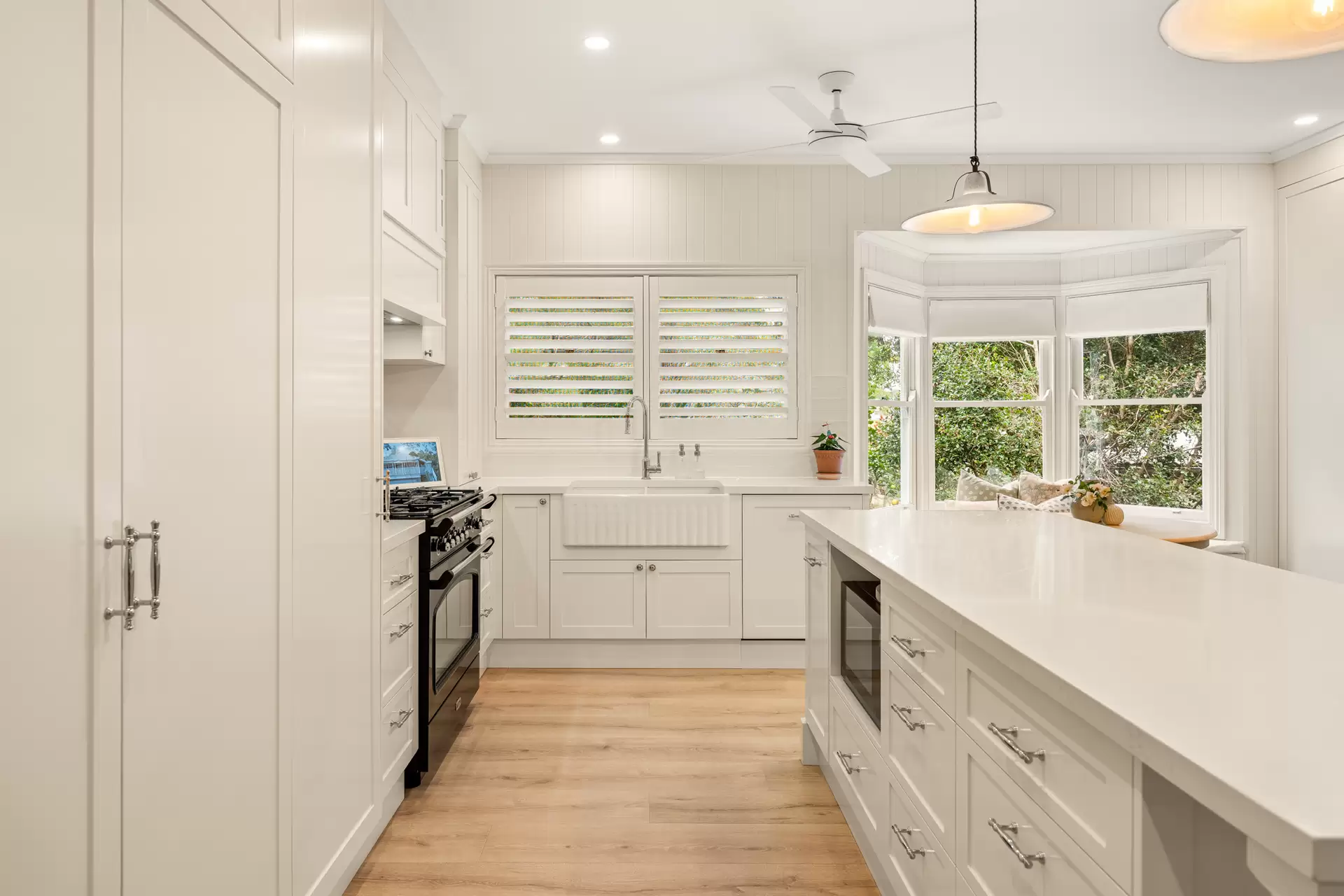 10 Frances Avenue, Kalinga For Sale by Queensland Sotheby's International Realty - image 1