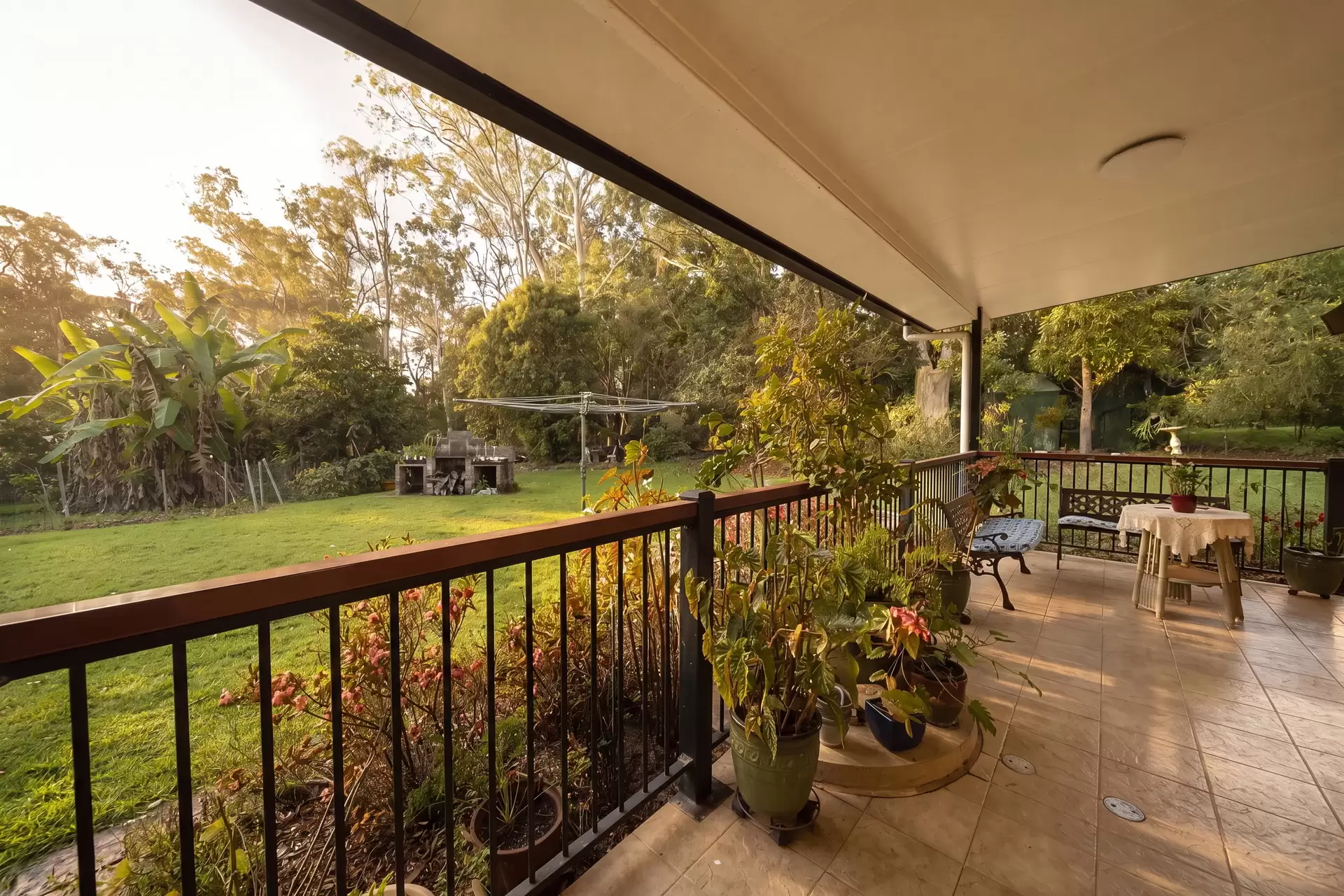 84 Oakridge  Street, Burbank For Sale by Queensland Sotheby's International Realty - image 1