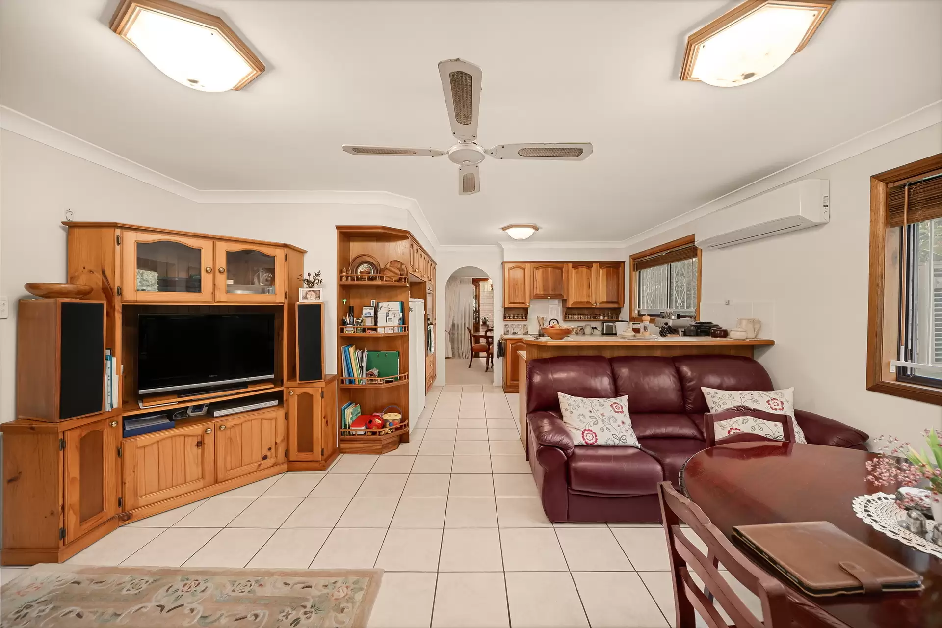 84 Oakridge  Street, Burbank For Sale by Queensland Sotheby's International Realty - image 1