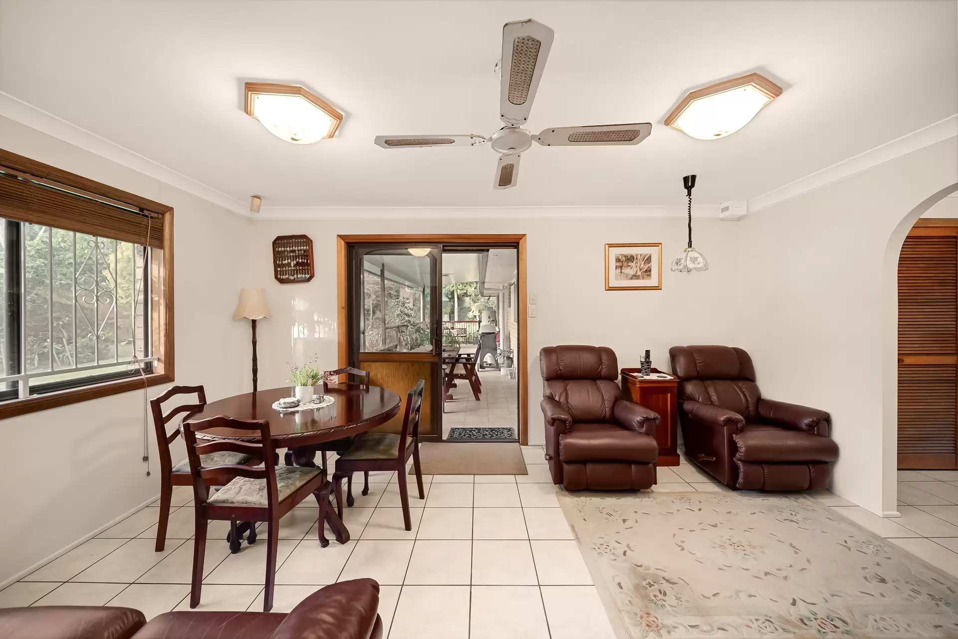 84 Oakridge  Street, Burbank For Sale by Queensland Sotheby's International Realty - image 1