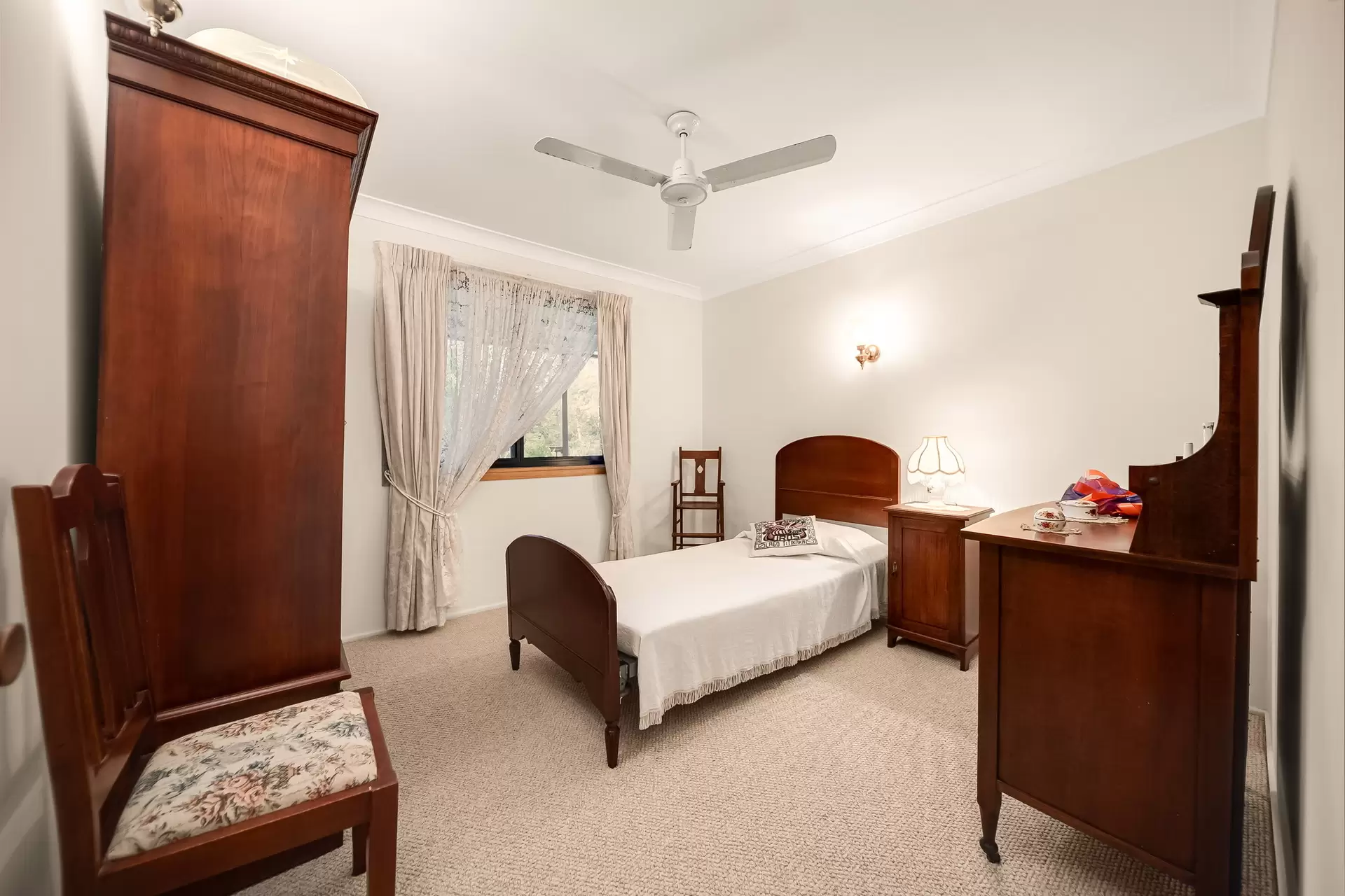 84 Oakridge  Street, Burbank For Sale by Queensland Sotheby's International Realty - image 1