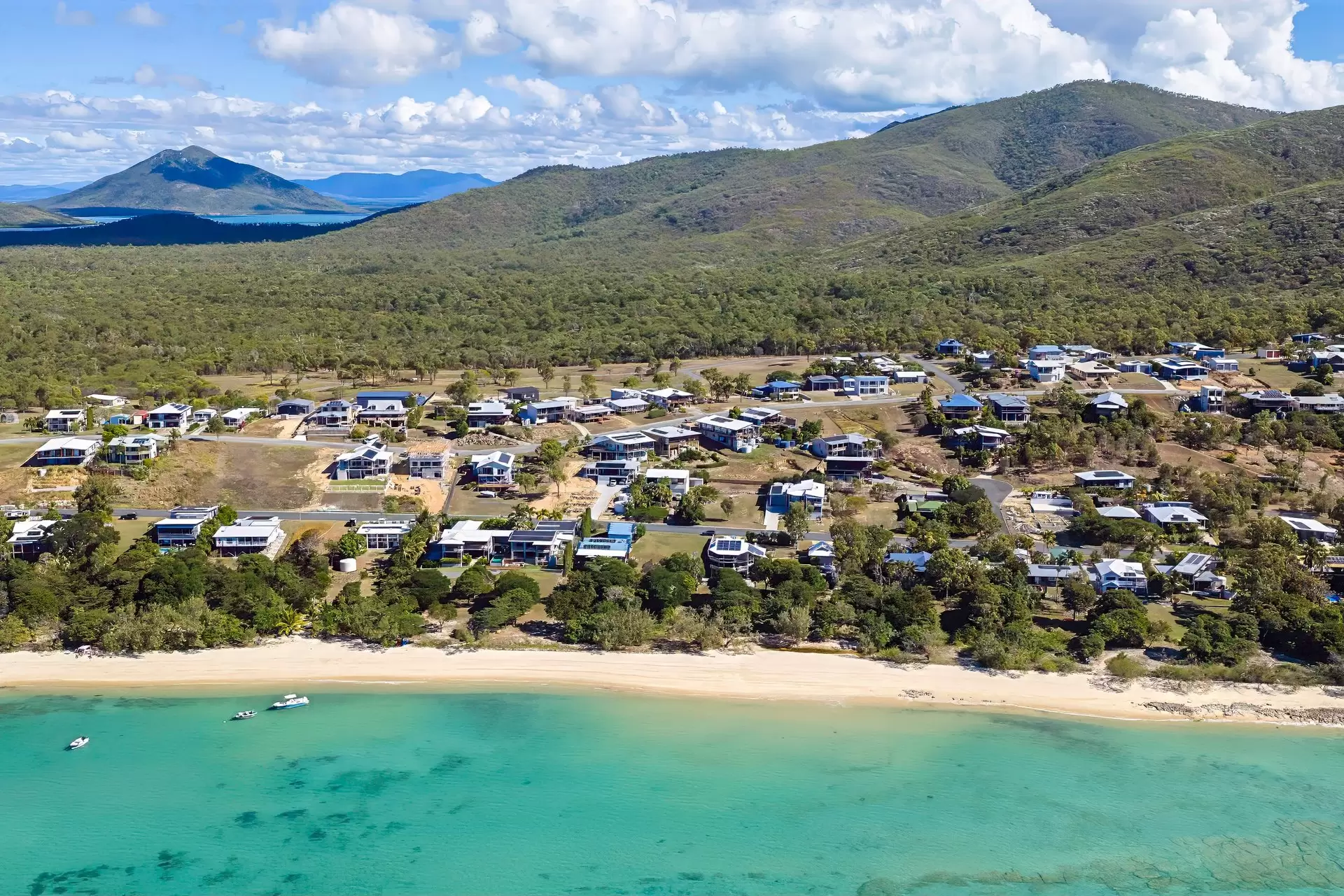 37 Gloucester Avenue, Hideaway Bay Sold by  - image 1