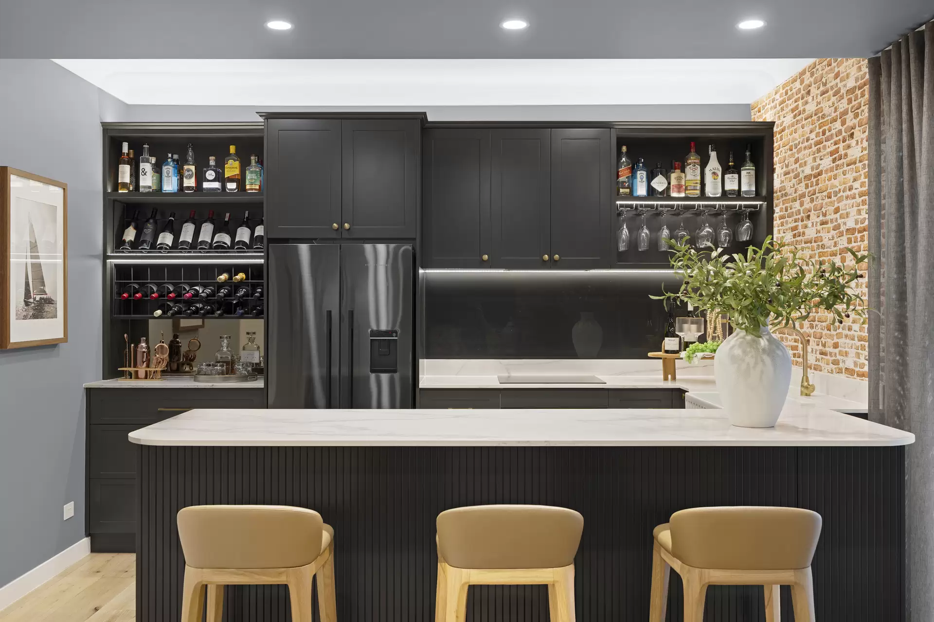9 Hillside Court, Little Mountain For Sale by Queensland Sotheby's International Realty - image 1
