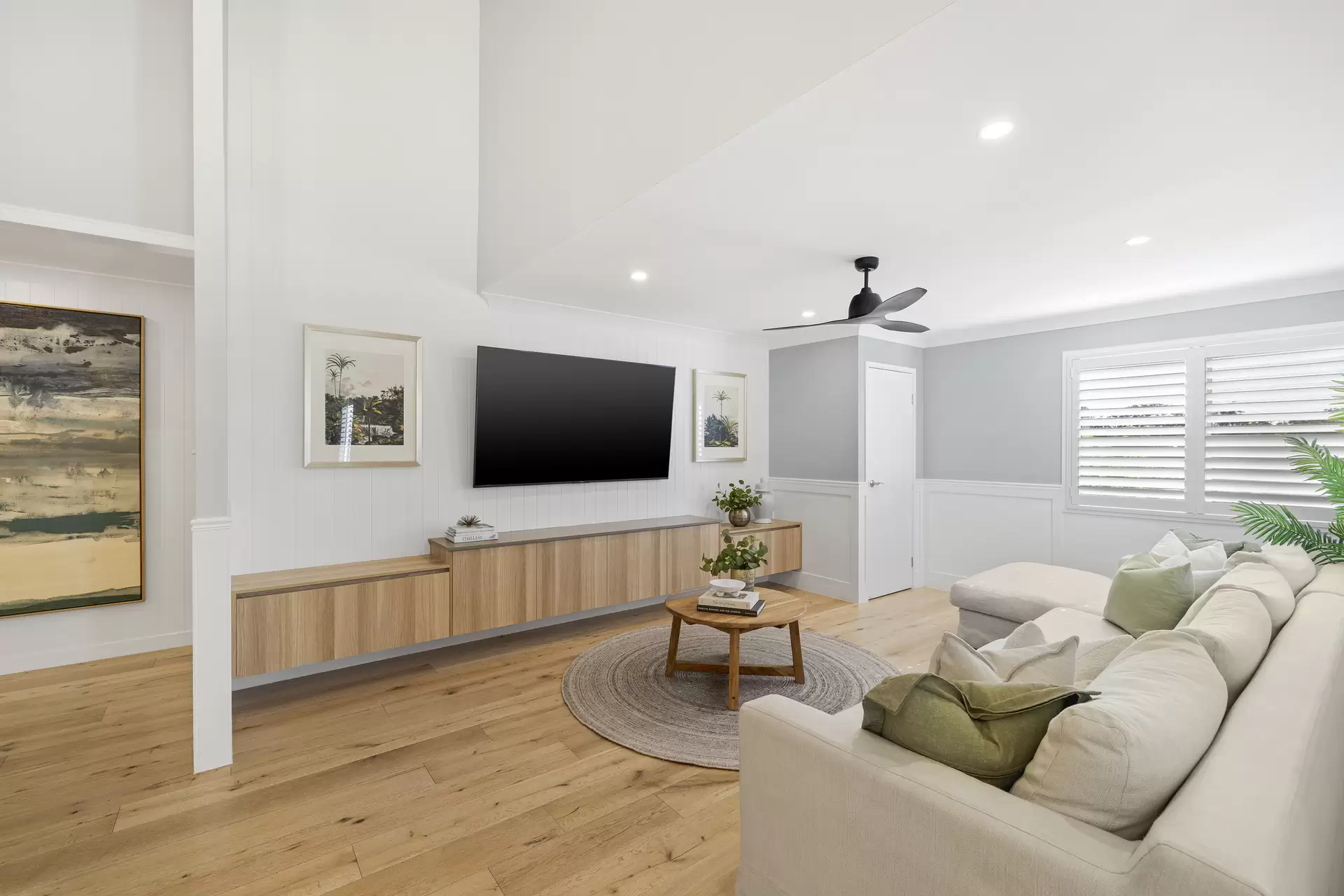 9 Hillside Court, Little Mountain For Sale by Queensland Sotheby's International Realty - image 1