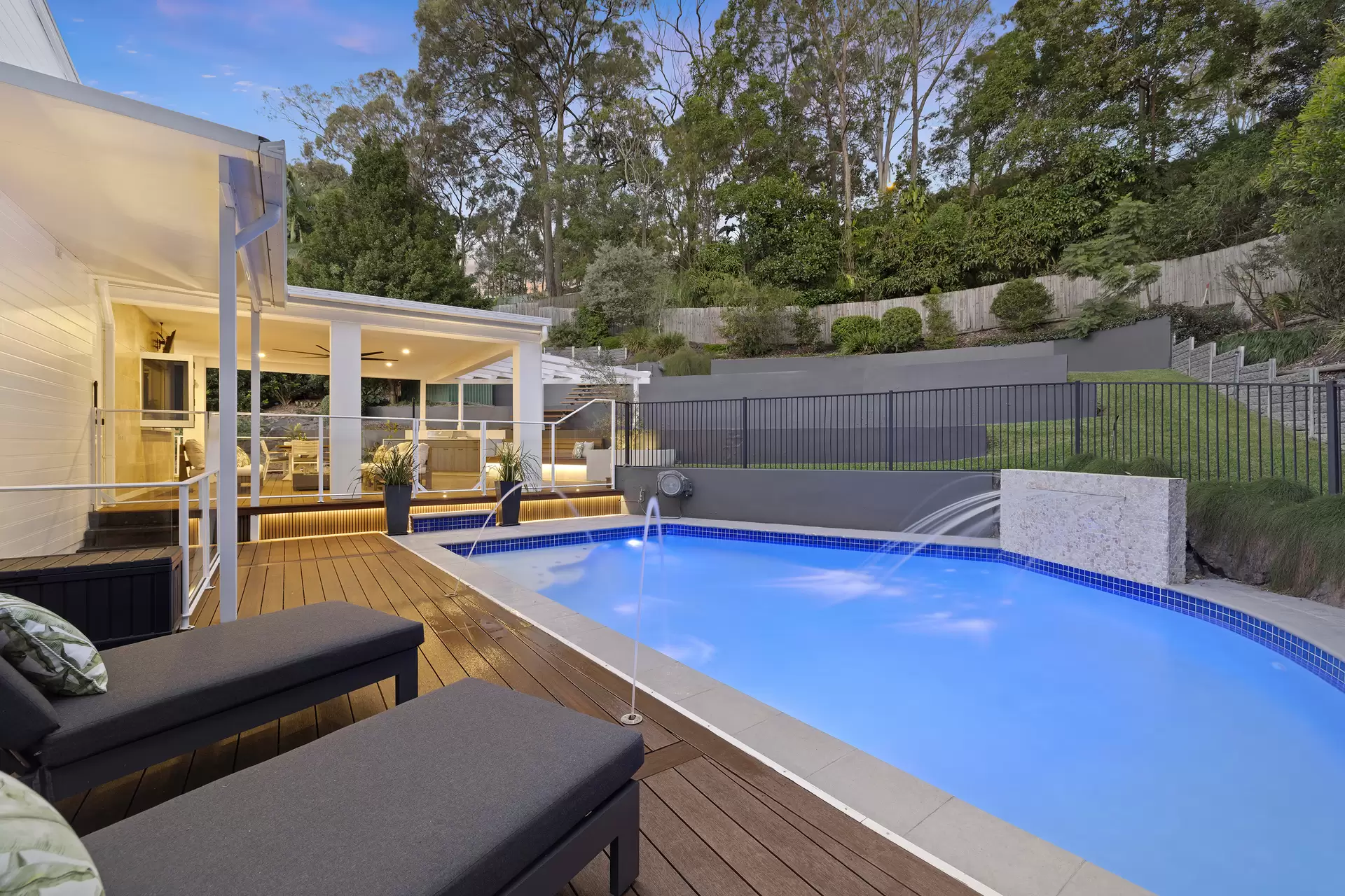 9 Hillside Court, Little Mountain For Sale by Queensland Sotheby's International Realty - image 1