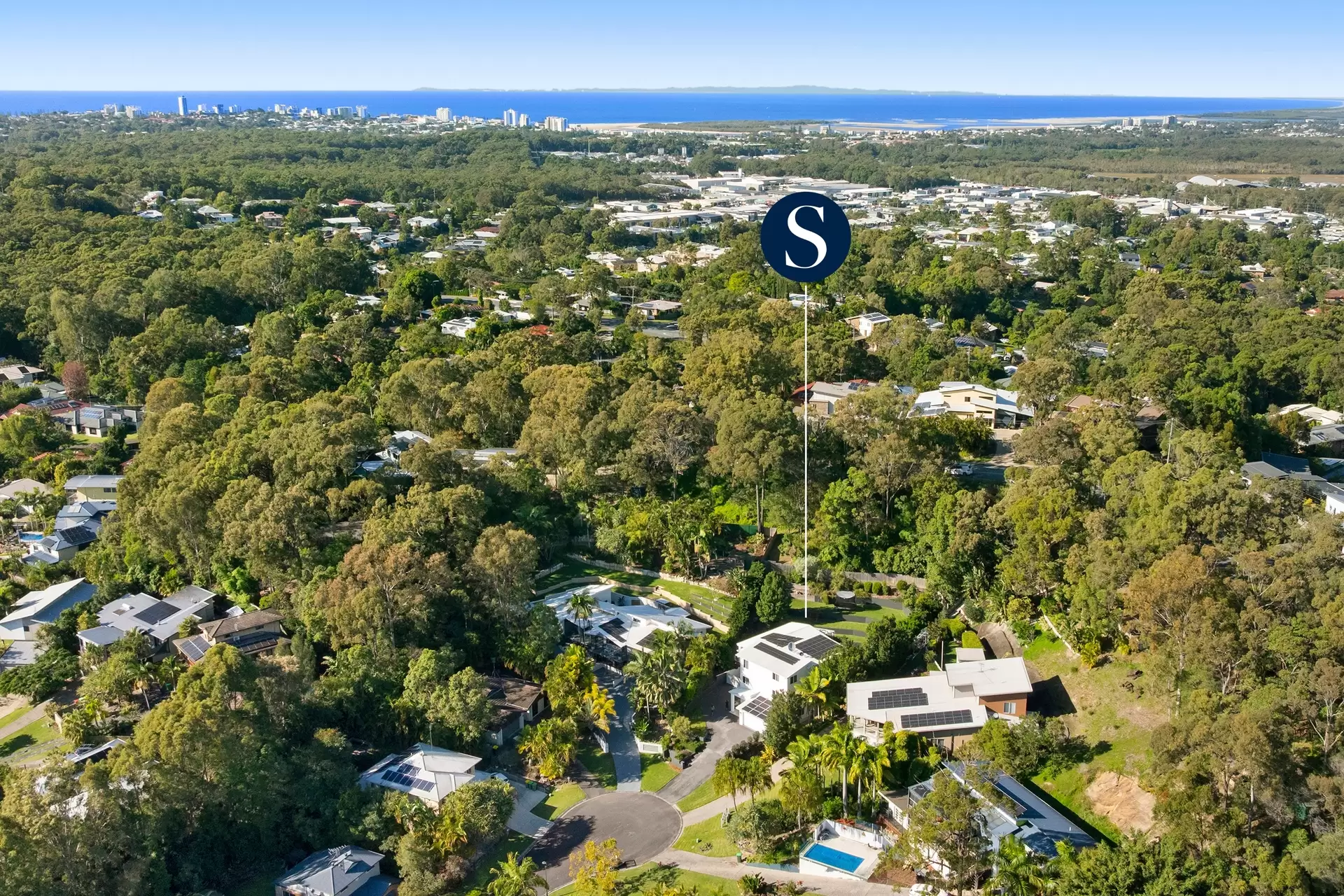 9 Hillside Court, Little Mountain For Sale by Queensland Sotheby's International Realty - image 1