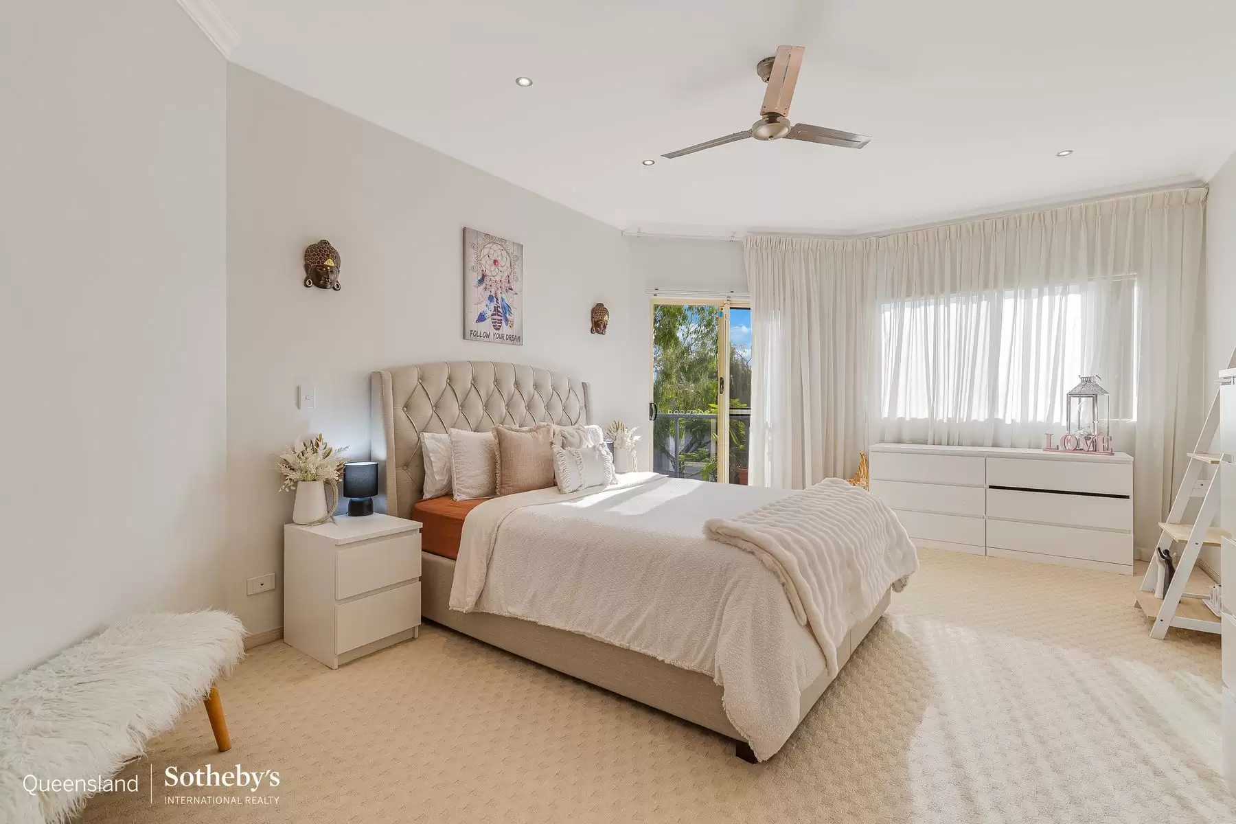 46/13-14 Esperance Court, Cleveland For Sale by Queensland Sotheby's International Realty - image 1