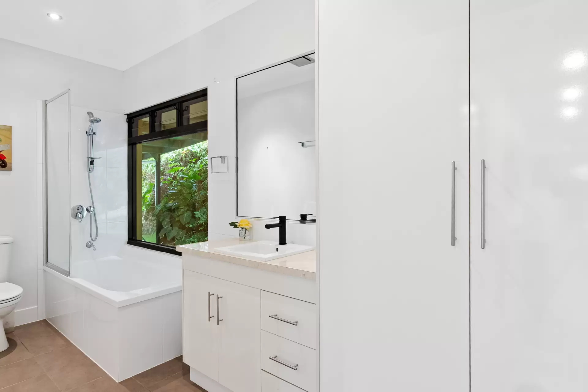 141 Banfield Road, Granadilla For Sale by Queensland Sotheby's International Realty - image 1