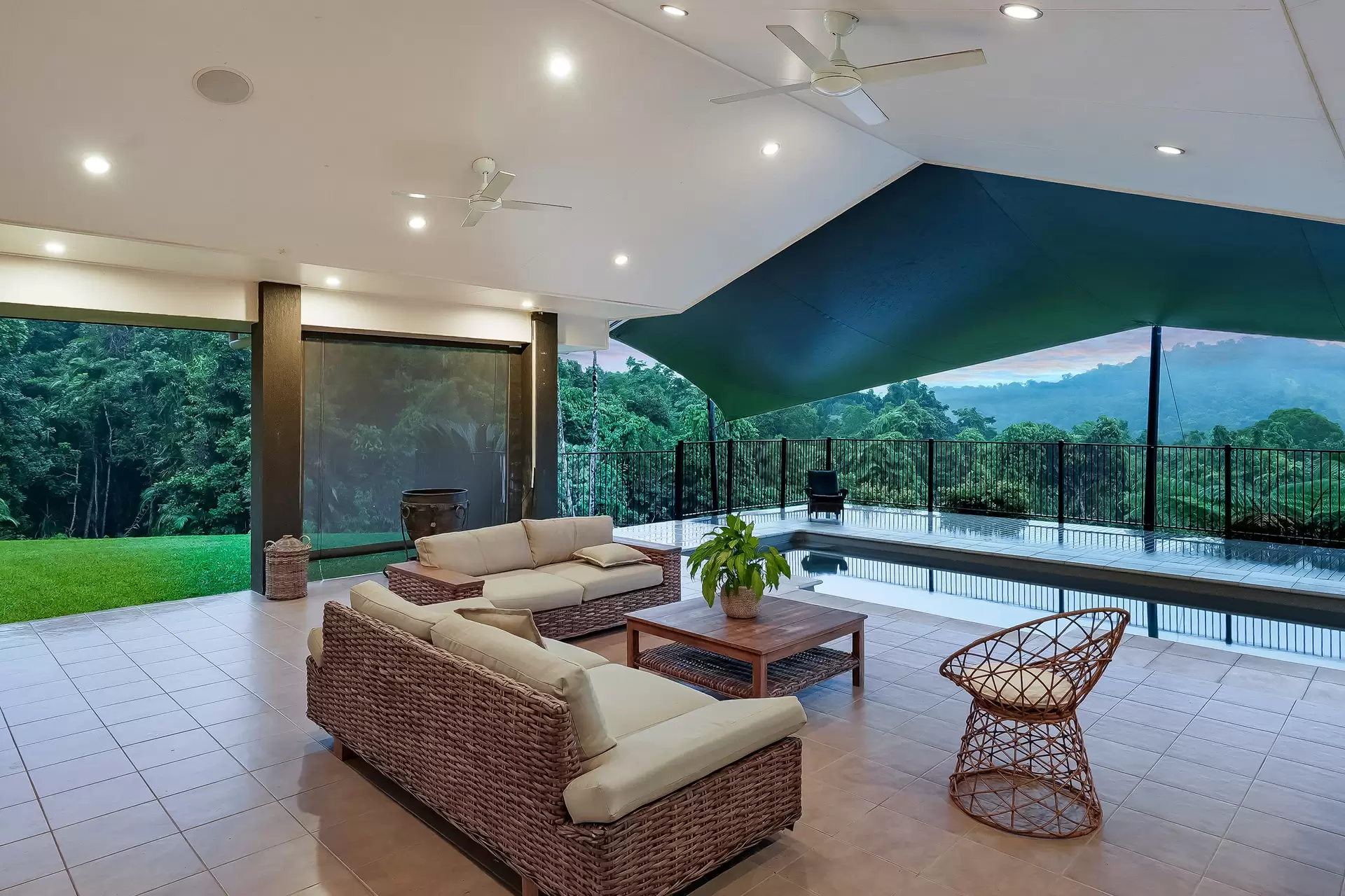 141 Banfield Road, Granadilla For Sale by Queensland Sotheby's International Realty - image 1