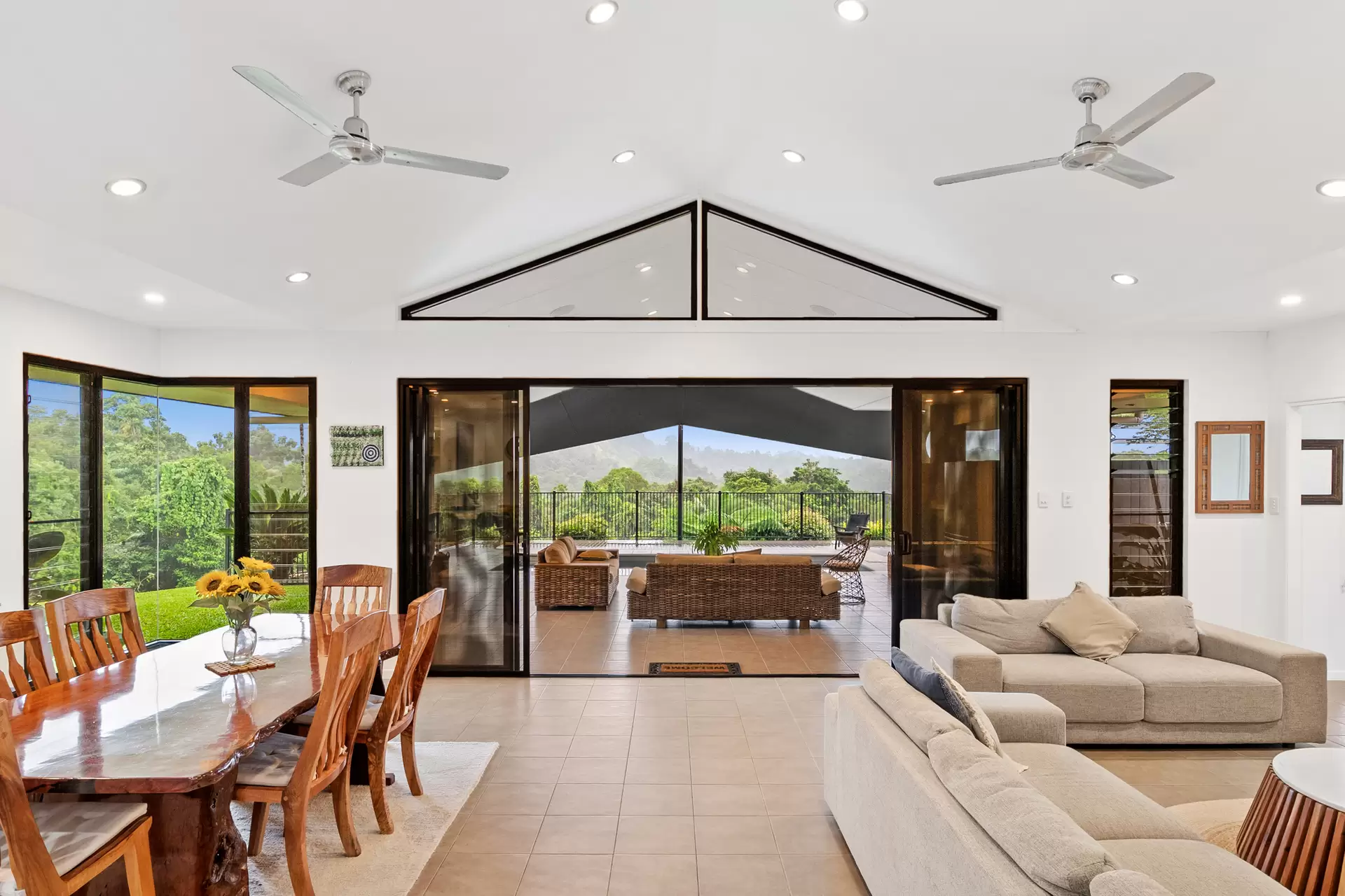 141 Banfield Road, Granadilla For Sale by Queensland Sotheby's International Realty - image 1