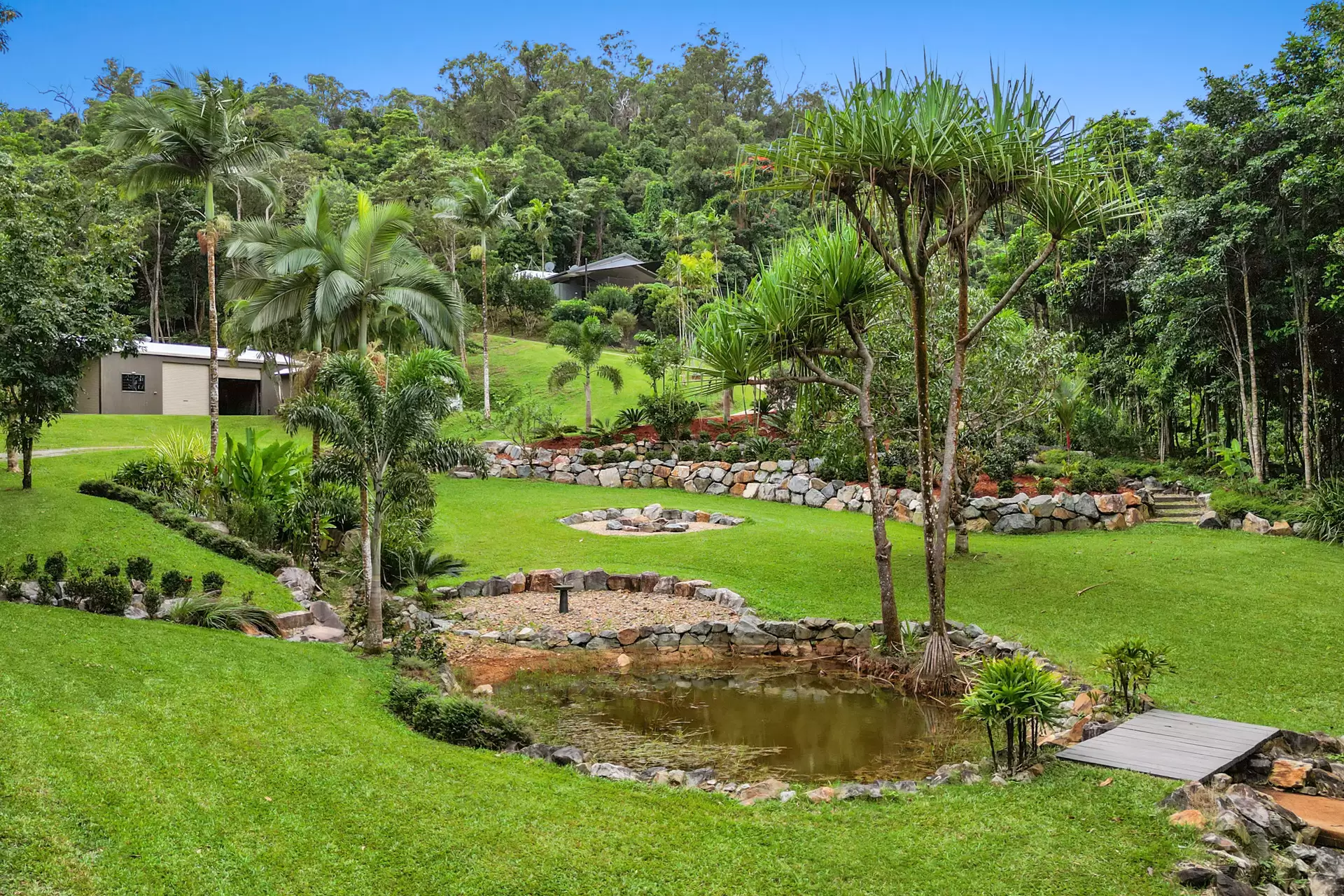 141 Banfield Road, Granadilla For Sale by Queensland Sotheby's International Realty - image 1