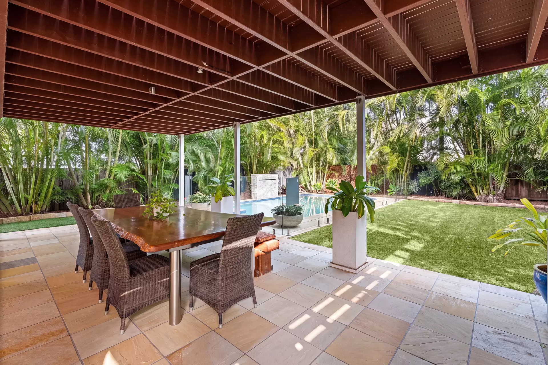 8 Nelson Street, Kalinga Sold by Queensland Sotheby's International Realty - image 1