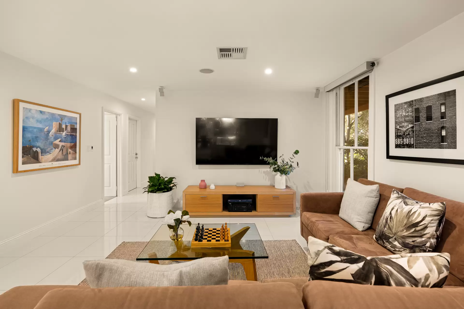 8 Nelson Street, Kalinga Sold by Queensland Sotheby's International Realty - image 1