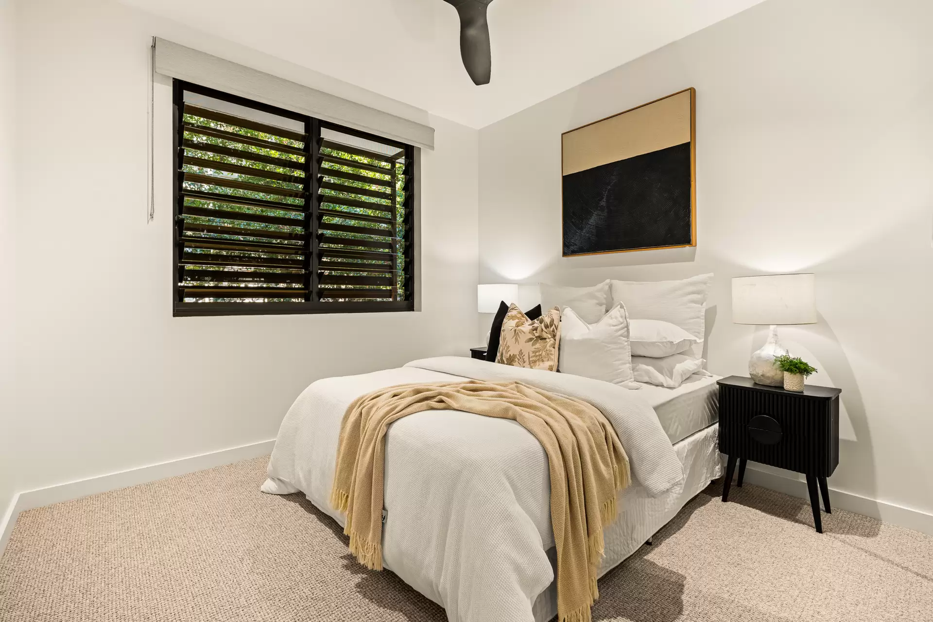8/35 Beaconsfield Street, Highgate Hill Sold by Queensland Sotheby's International Realty - image 1
