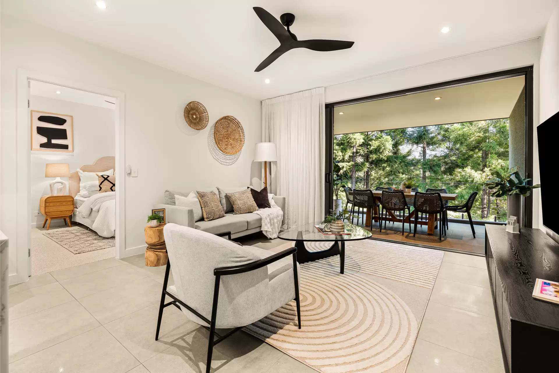 8/35 Beaconsfield Street, Highgate Hill Sold by Queensland Sotheby's International Realty - image 1