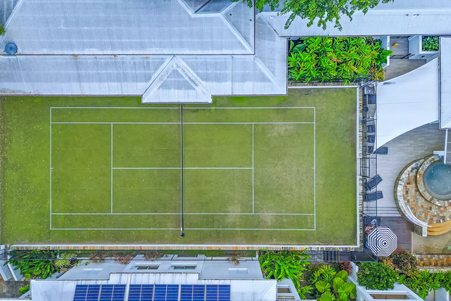 14/70-76 Davidson Street, Port Douglas For Sale by Queensland Sotheby's International Realty - image 1