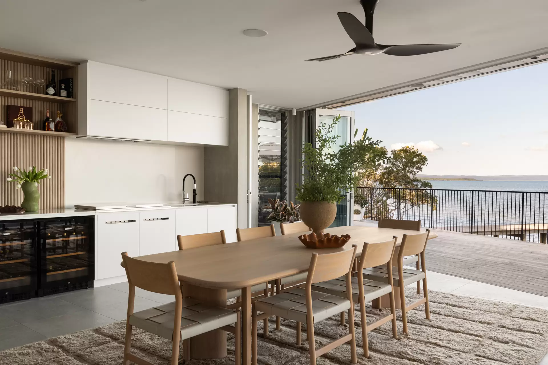 223-225 Shore Street North, Cleveland For Sale by Queensland Sotheby's International Realty - image 1