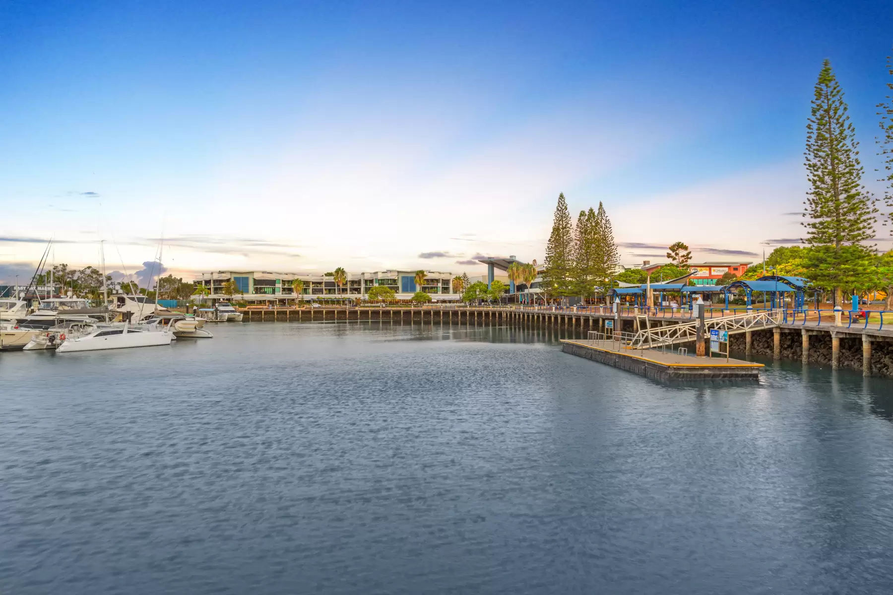 12/20 Masthead Drive, Raby Bay Sold by Queensland Sotheby's International Realty - image 1