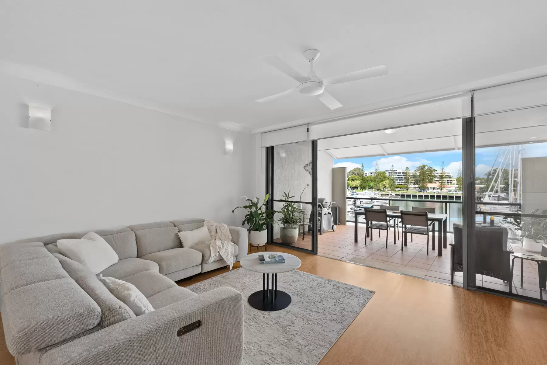 12/20 Masthead Drive, Raby Bay Sold by  - image 1