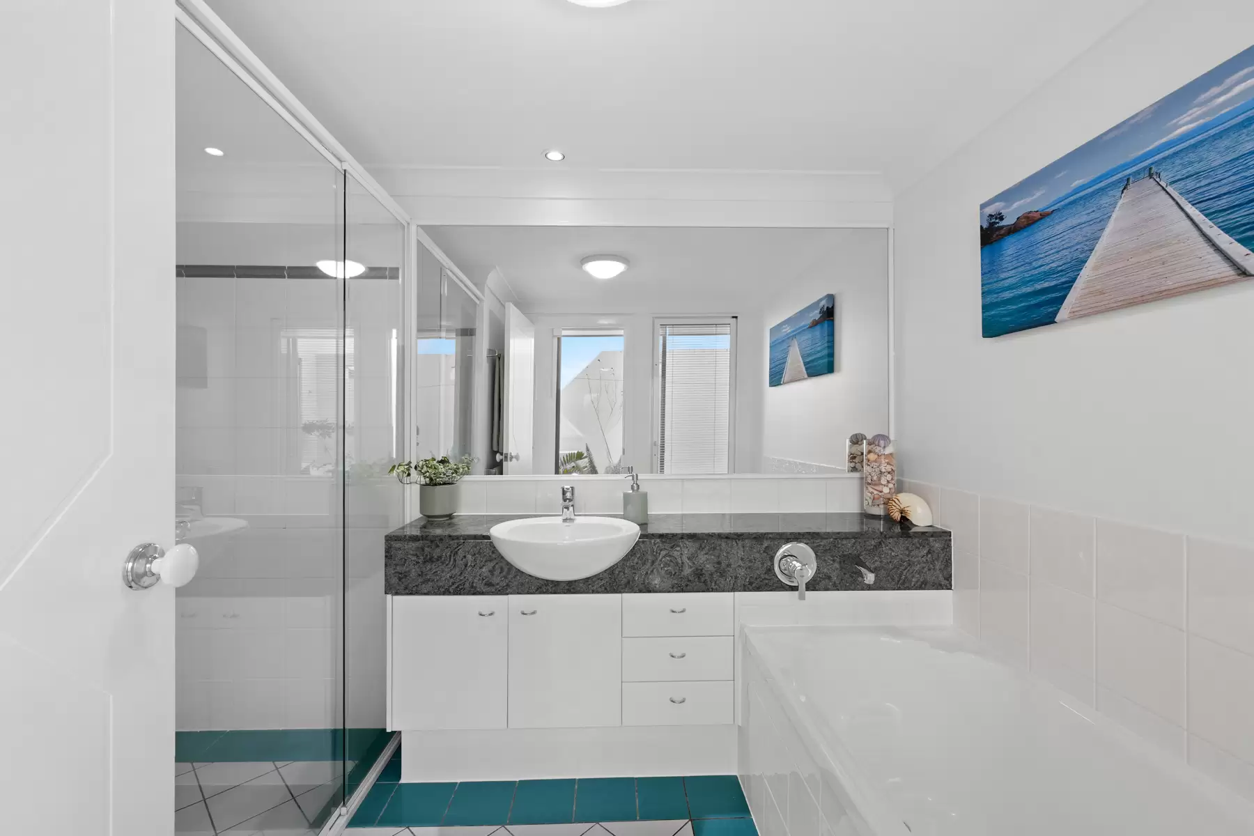 12/20 Masthead Drive, Raby Bay Sold by Queensland Sotheby's International Realty - image 1