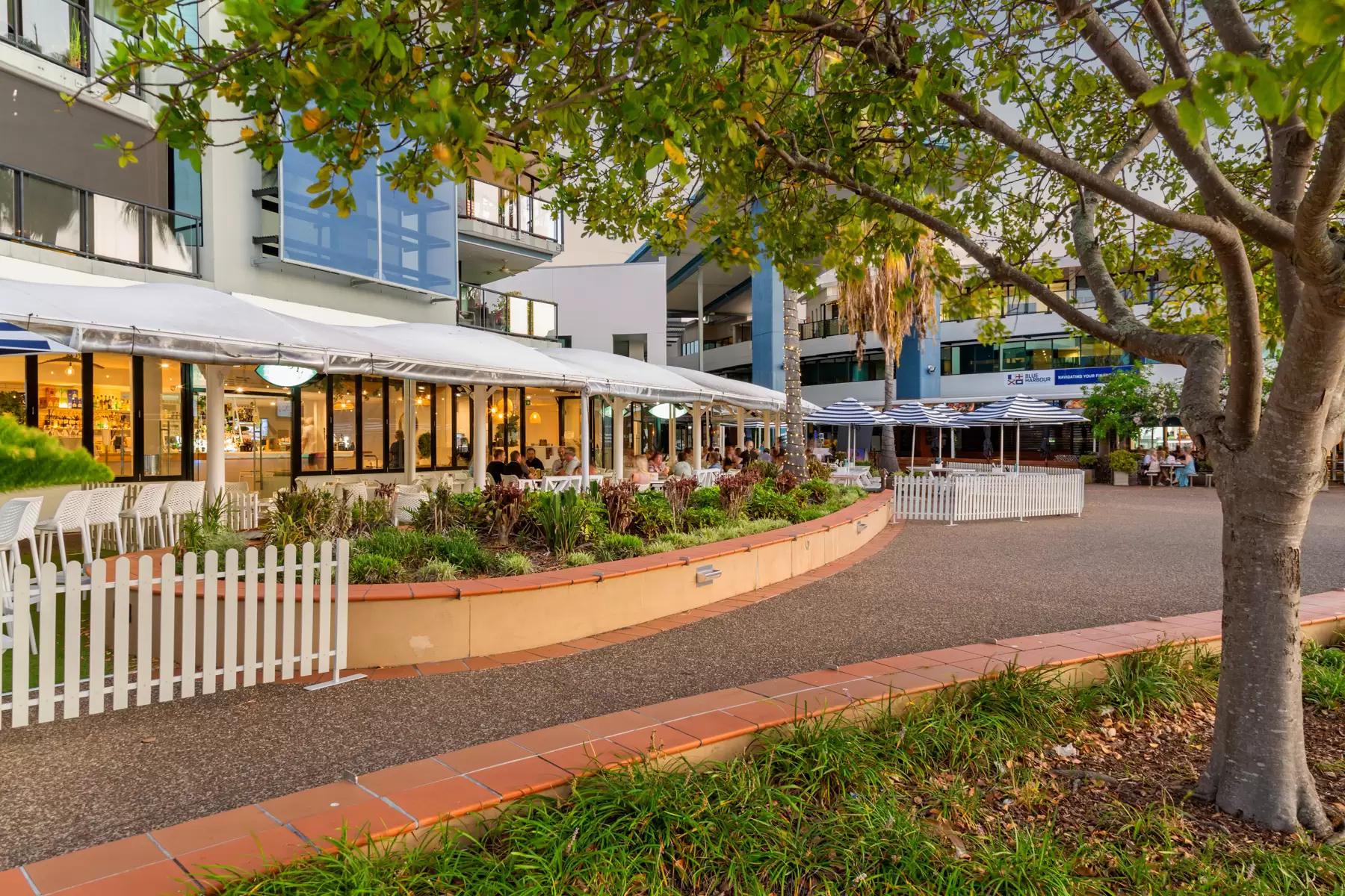 12/20 Masthead Drive, Raby Bay Sold by Queensland Sotheby's International Realty - image 1