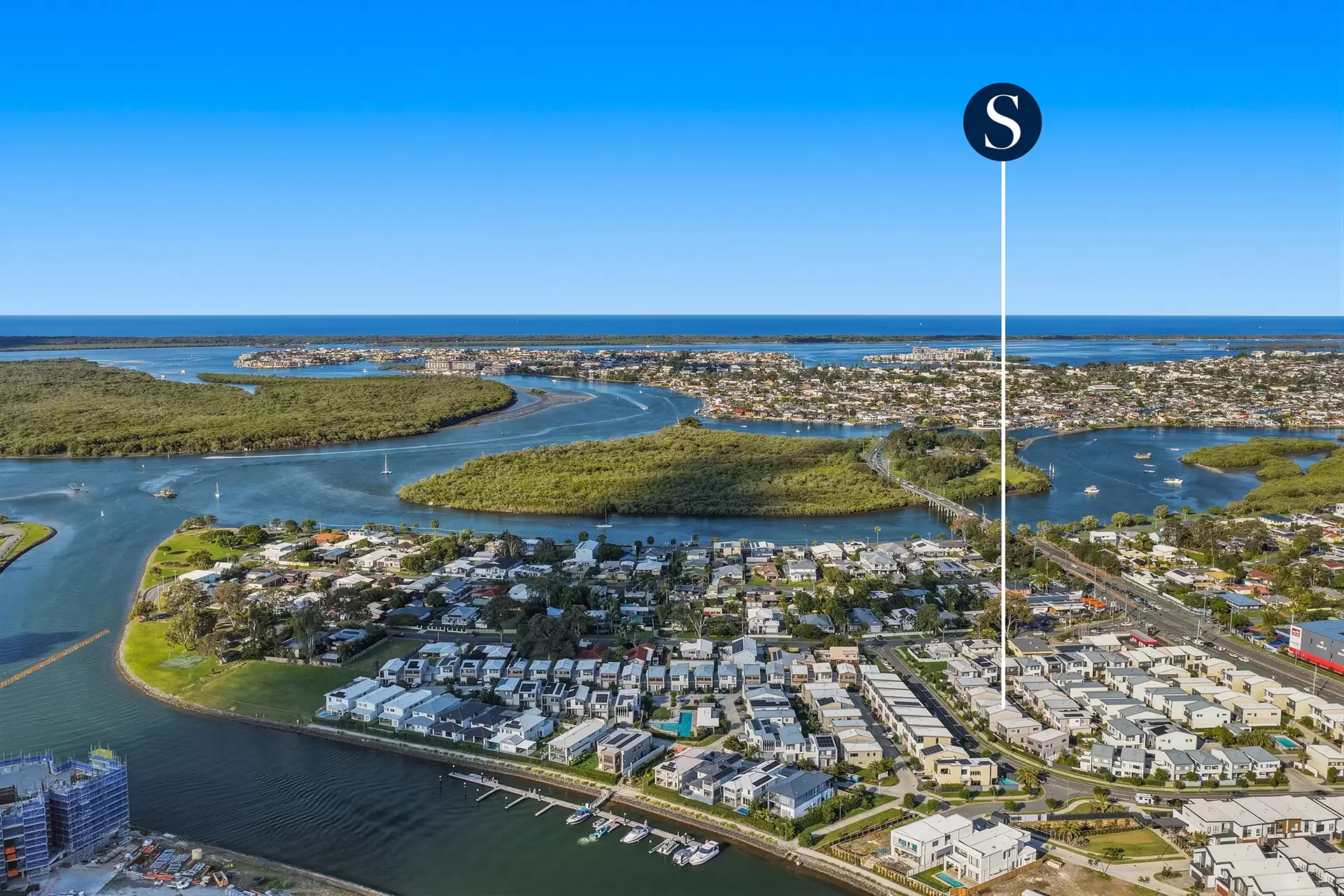 14/191 Marina Quays Boulevard, Hope Island For Sale by Queensland Sotheby's International Realty - image 1