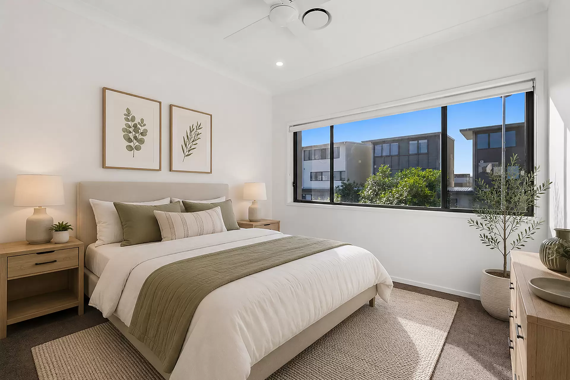 14/191 Marina Quays Boulevard, Hope Island For Sale by Queensland Sotheby's International Realty - image 1