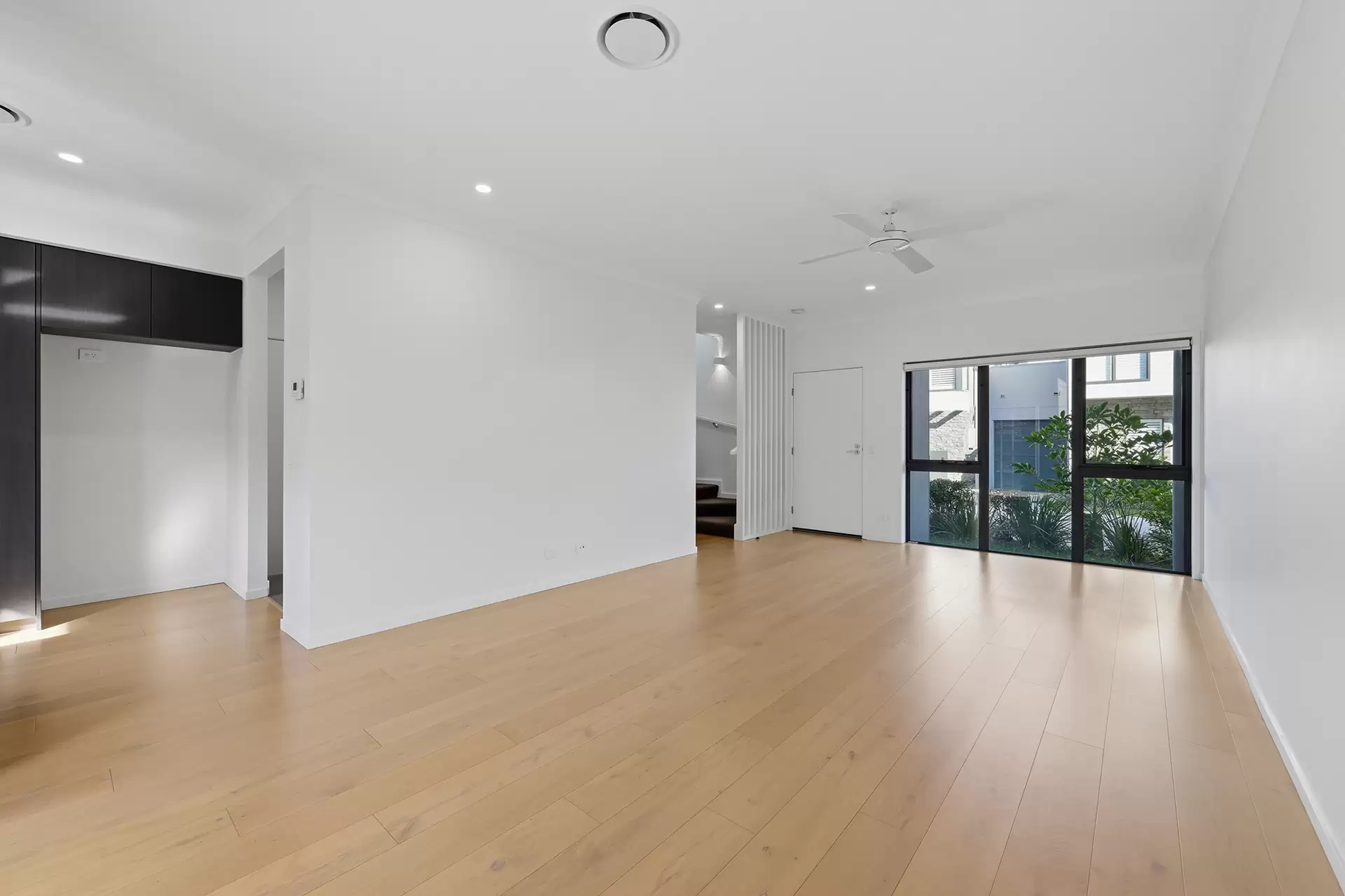 14/191 Marina Quays Boulevard, Hope Island For Sale by Queensland Sotheby's International Realty - image 1