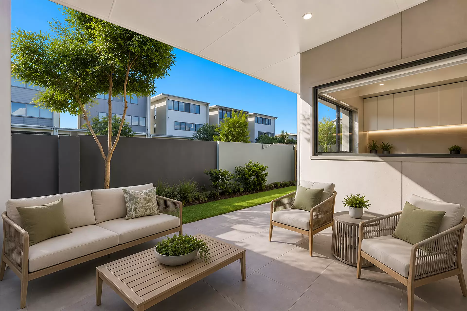 14/191 Marina Quays Boulevard, Hope Island For Sale by Queensland Sotheby's International Realty - image 1
