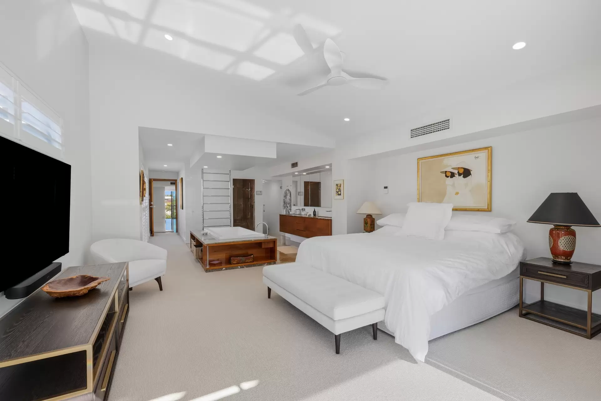 35B Hughes Avenue, Main Beach For Sale by Queensland Sotheby's International Realty - image 1