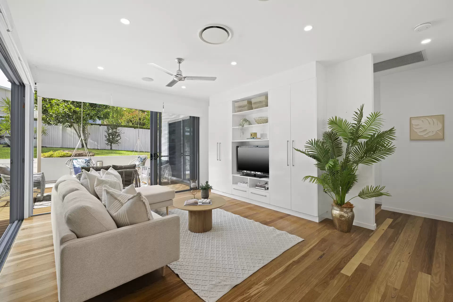 10 John Lesslie Court, Buderim Sold by Queensland Sotheby's International Realty - image 1