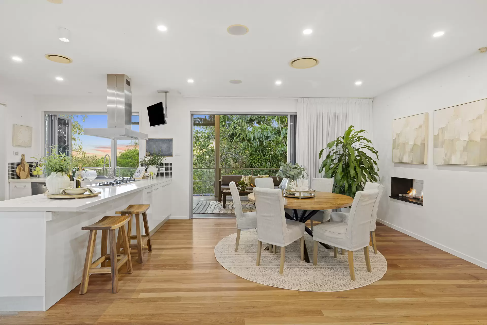 10 John Lesslie Court, Buderim Sold by Queensland Sotheby's International Realty - image 1