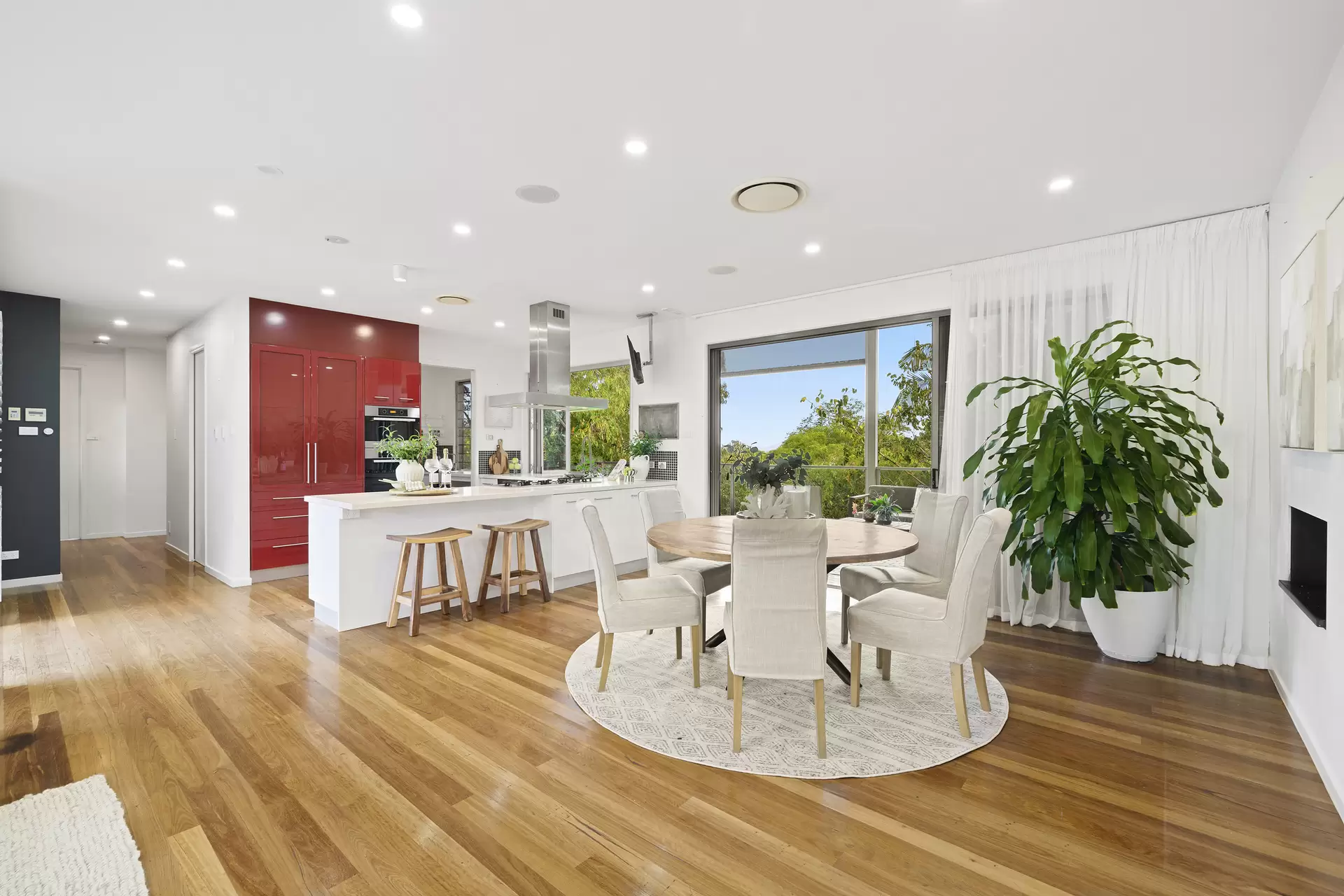10 John Lesslie Court, Buderim Sold by Queensland Sotheby's International Realty - image 1