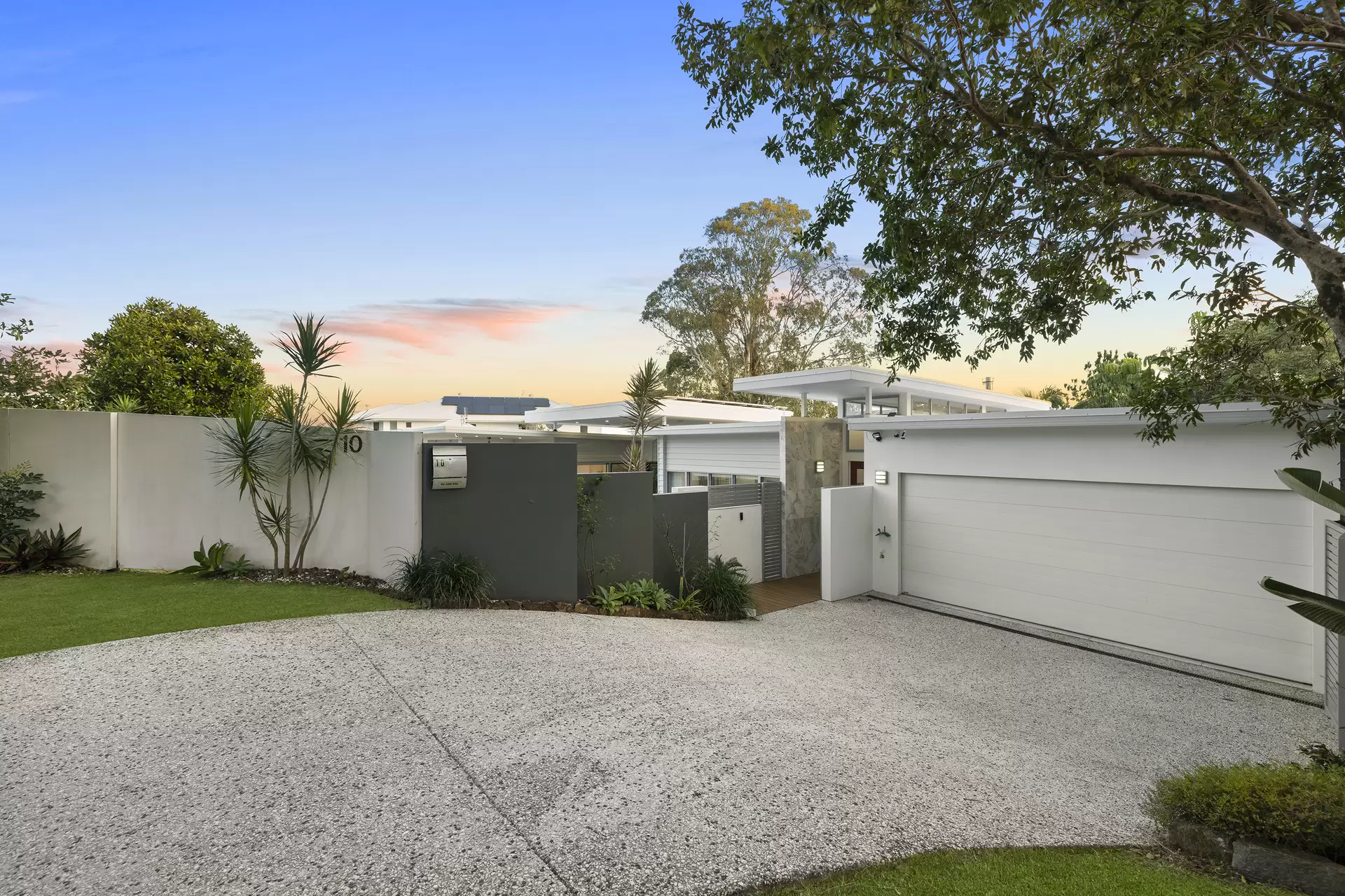 10 John Lesslie Court, Buderim Sold by Queensland Sotheby's International Realty - image 1