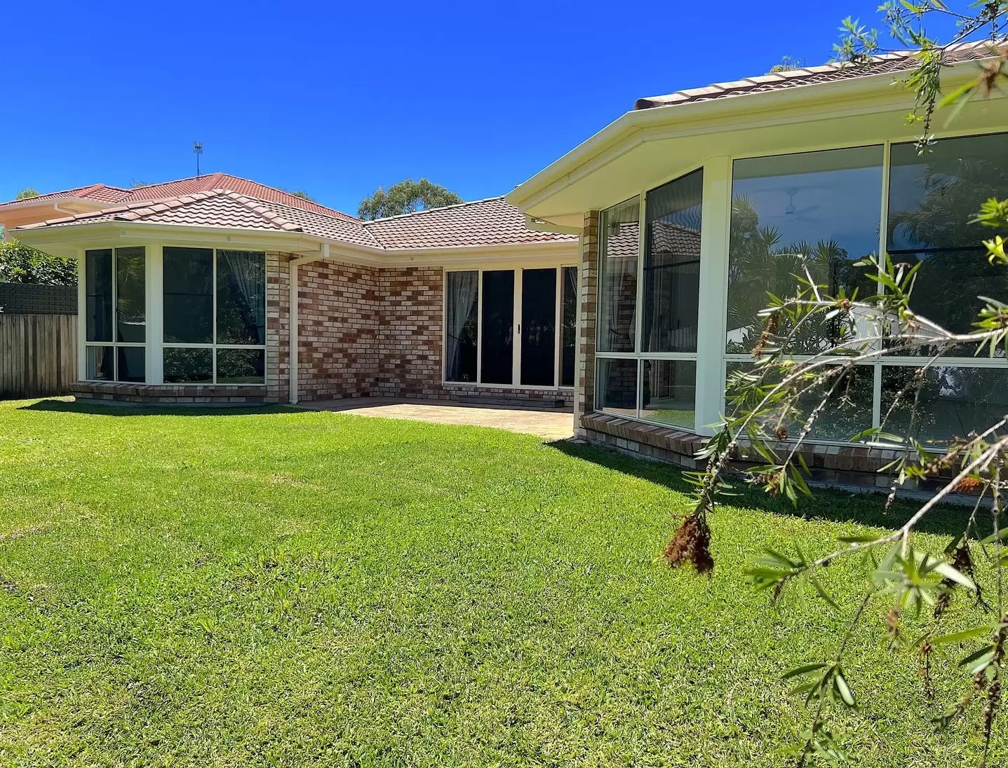 33 Golf Course  Drive, Tewantin Sold by Queensland Sotheby's International Realty - image 1