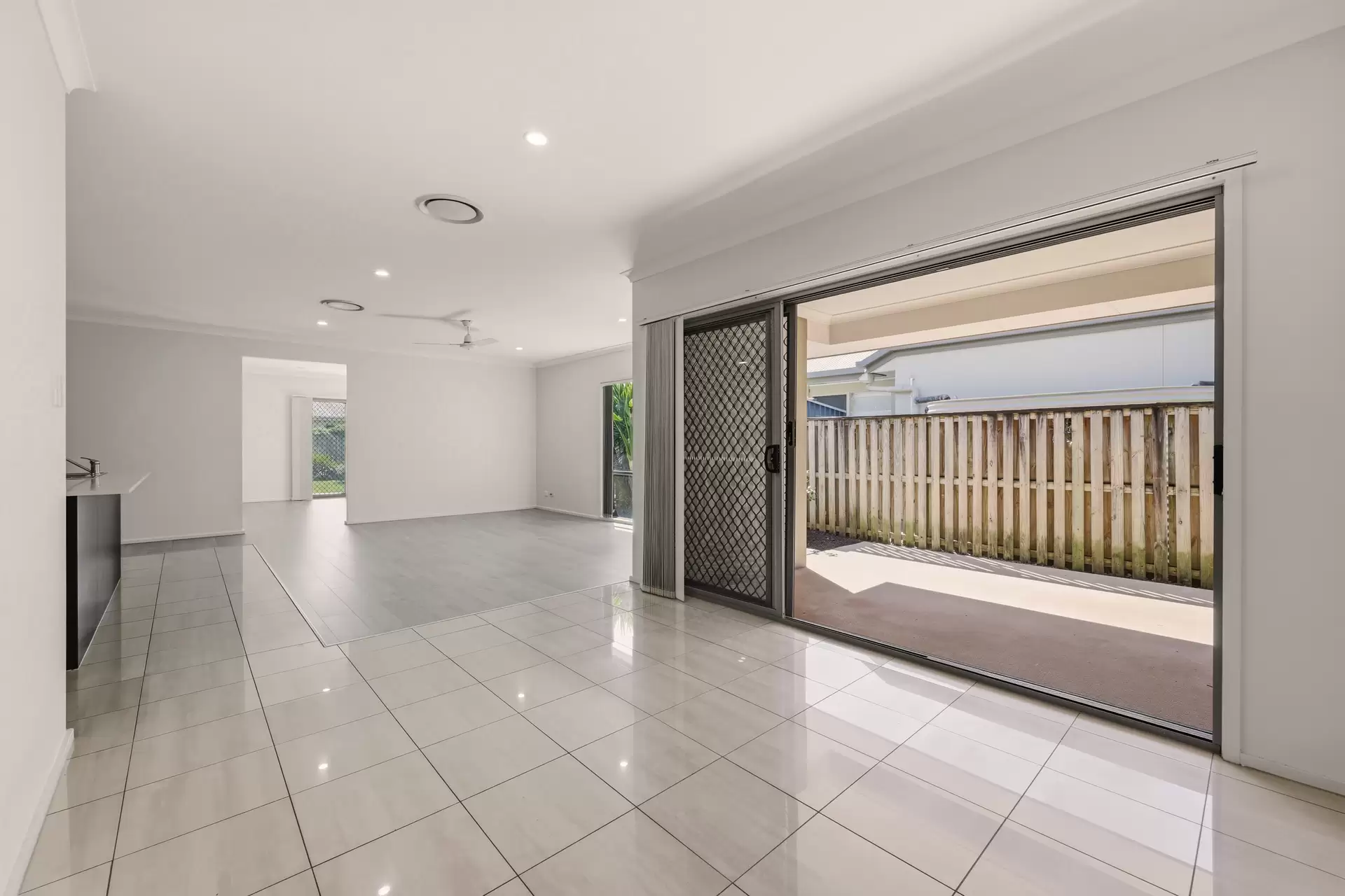 51 Rivermill Terrace, Maudsland For Sale by Queensland Sotheby's International Realty - image 1