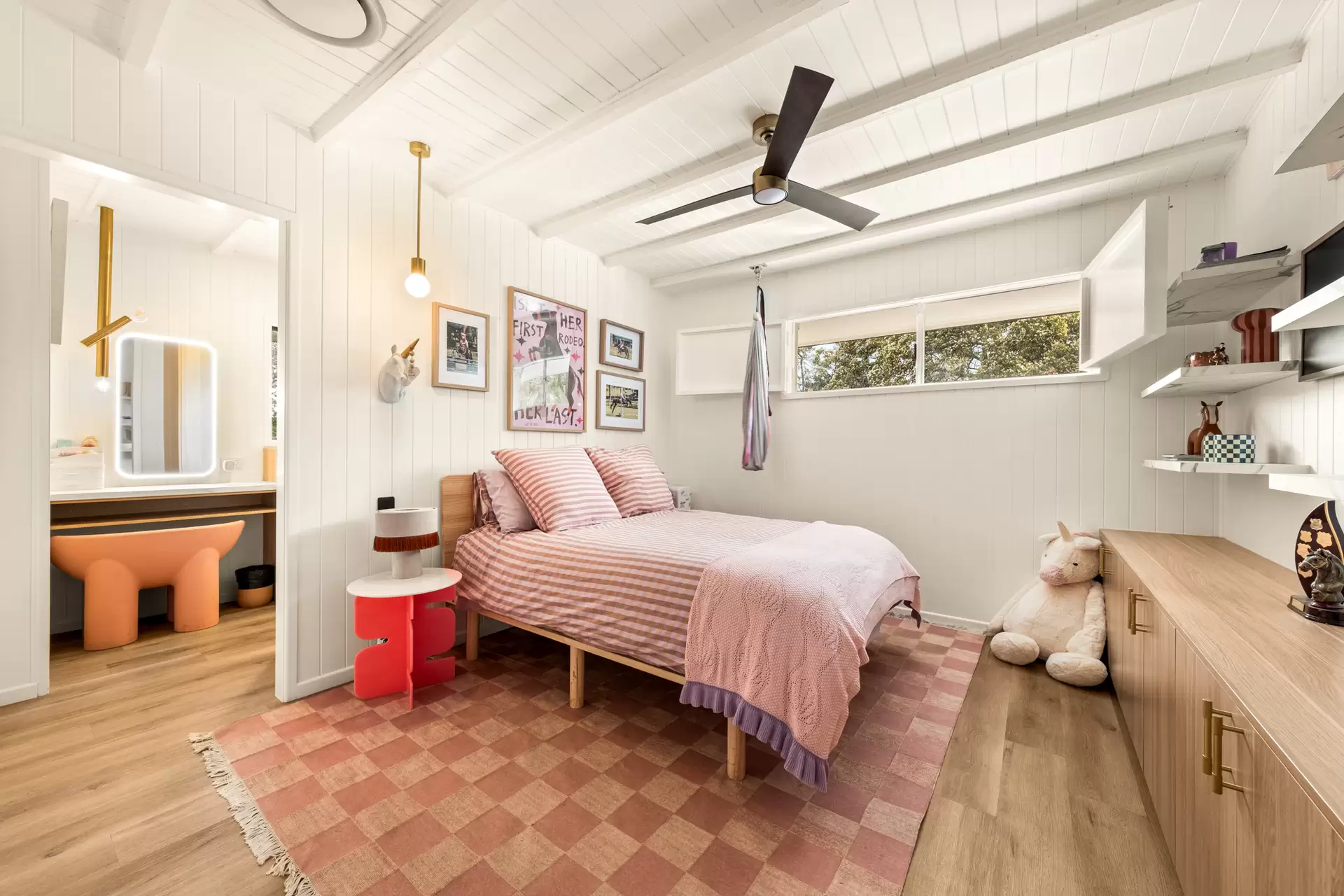 570 Boston Road, Chandler Sold by Queensland Sotheby's International Realty - image 1