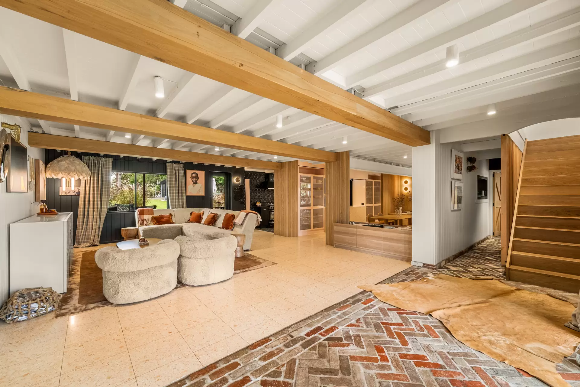 570 Boston Road, Chandler Sold by Queensland Sotheby's International Realty - image 1