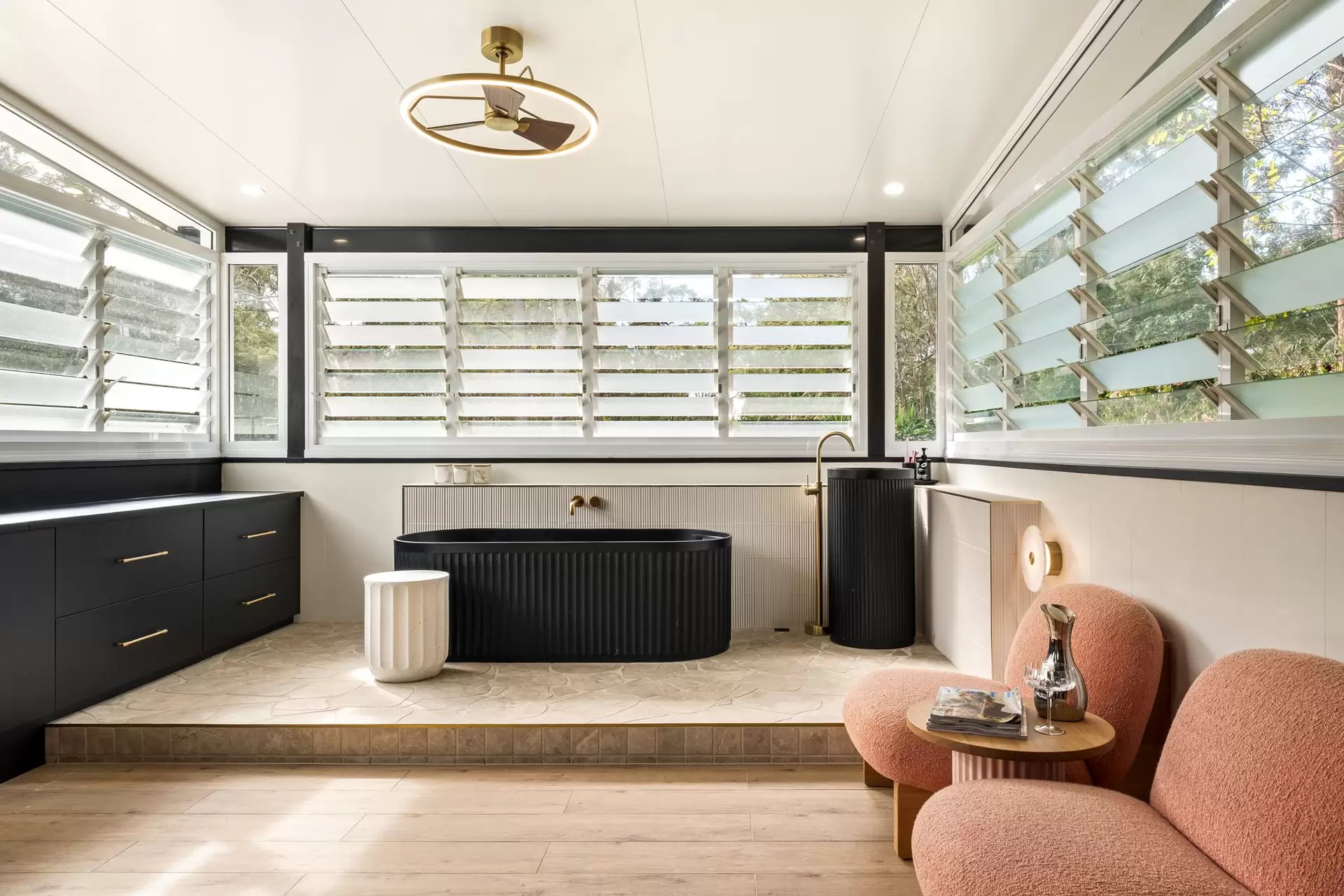 570 Boston Road, Chandler Sold by Queensland Sotheby's International Realty - image 1