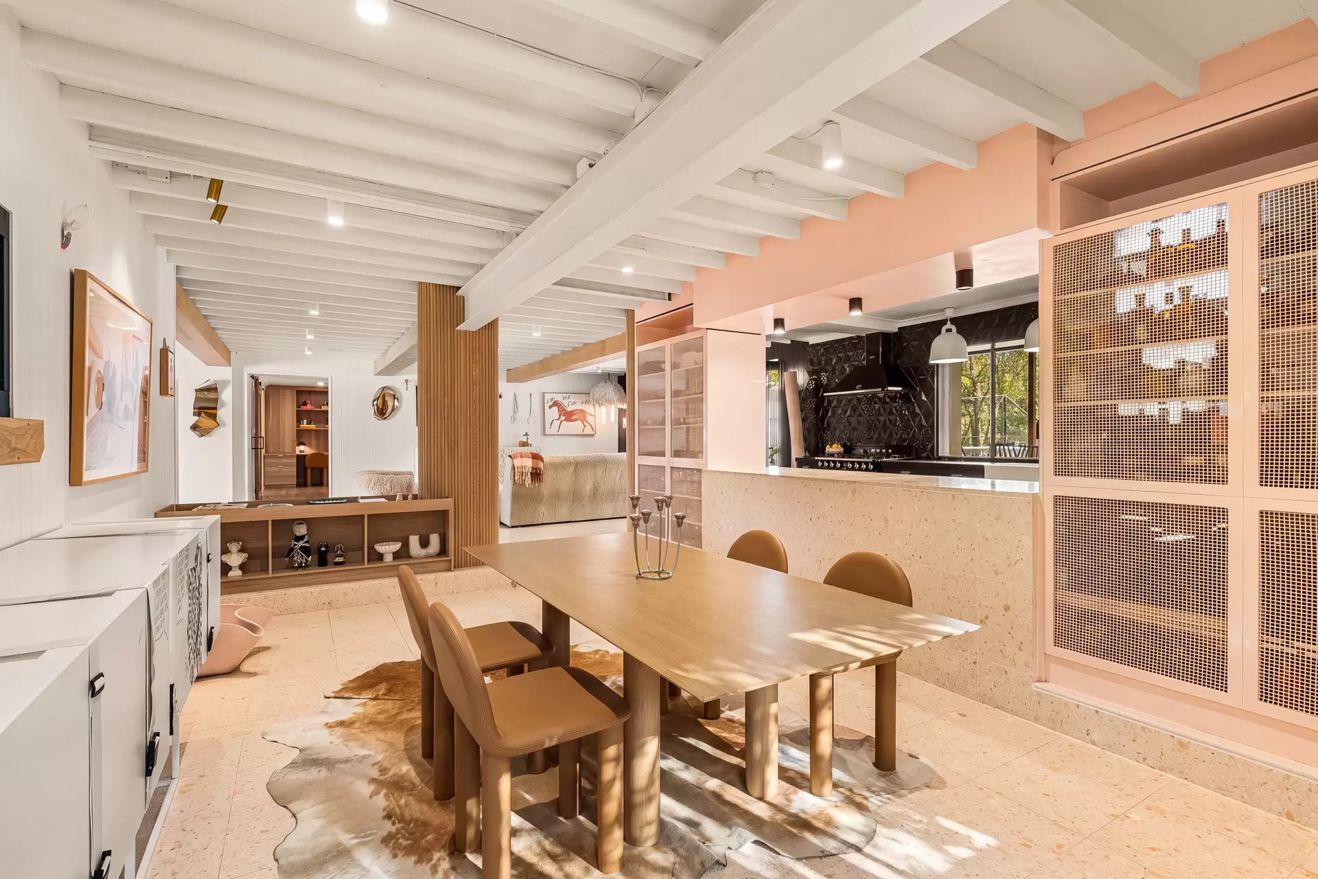 570 Boston Road, Chandler Sold by Queensland Sotheby's International Realty - image 1