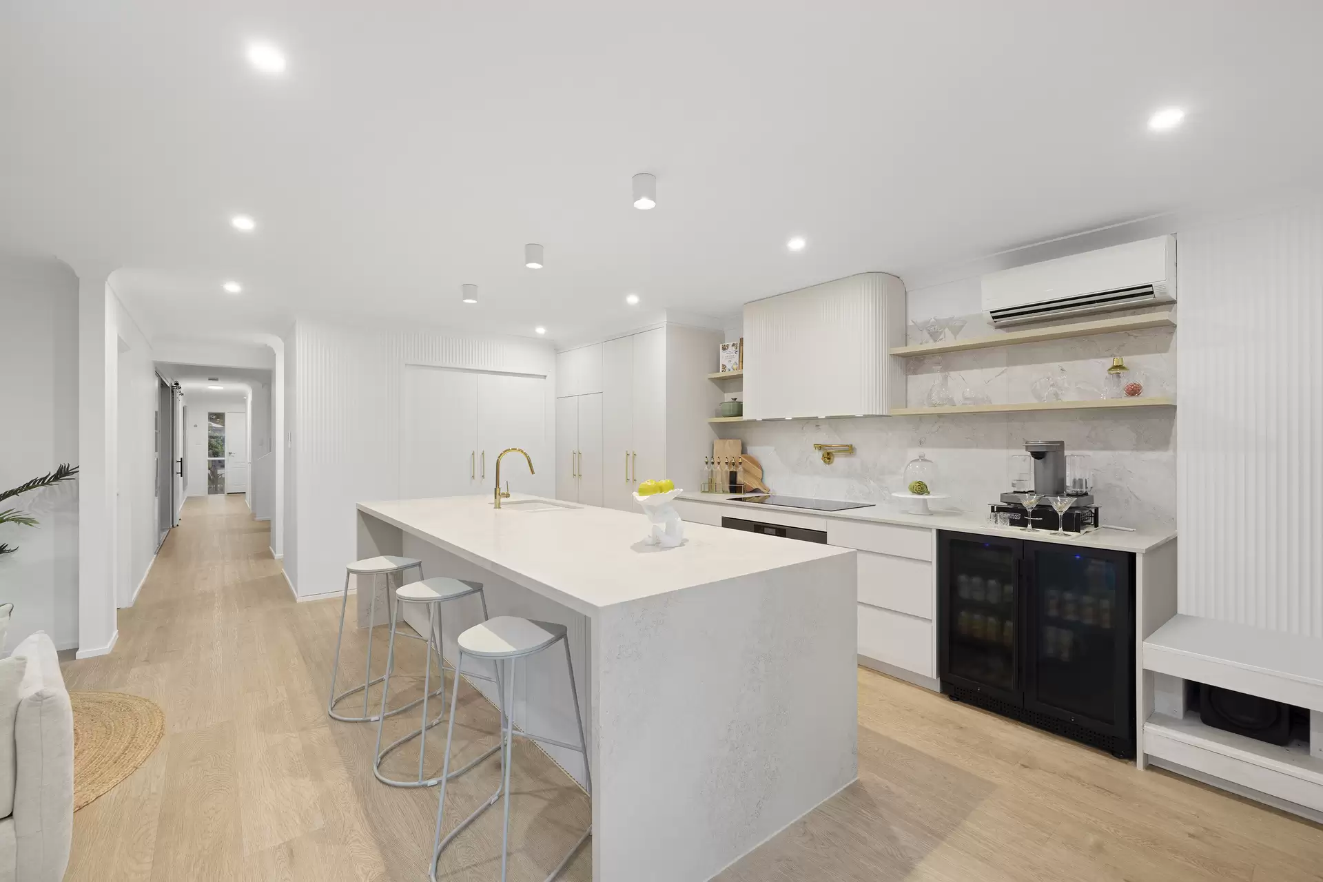 109 Glenfields Boulevard, Mountain Creek Sold by Queensland Sotheby's International Realty - image 1