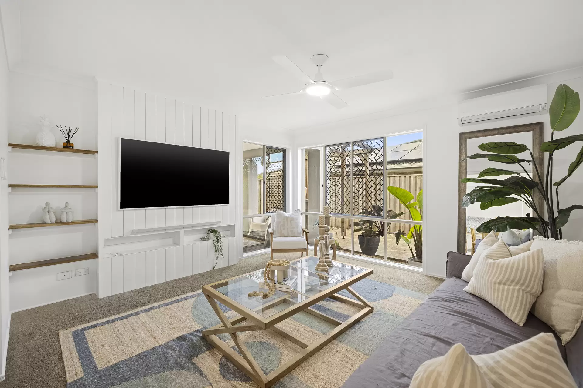 109 Glenfields Boulevard, Mountain Creek Sold by Queensland Sotheby's International Realty - image 1