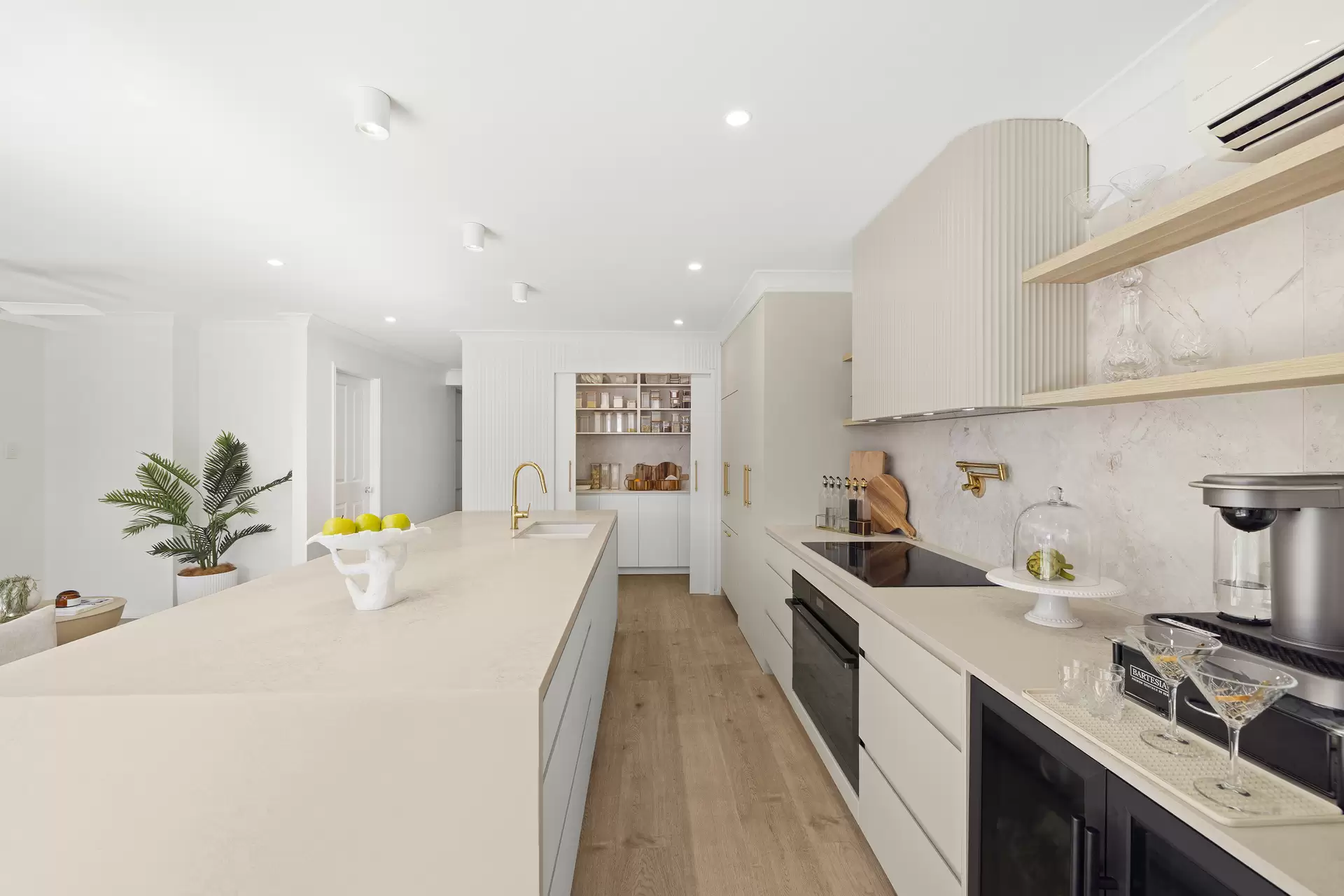 109 Glenfields Boulevard, Mountain Creek Sold by Queensland Sotheby's International Realty - image 1