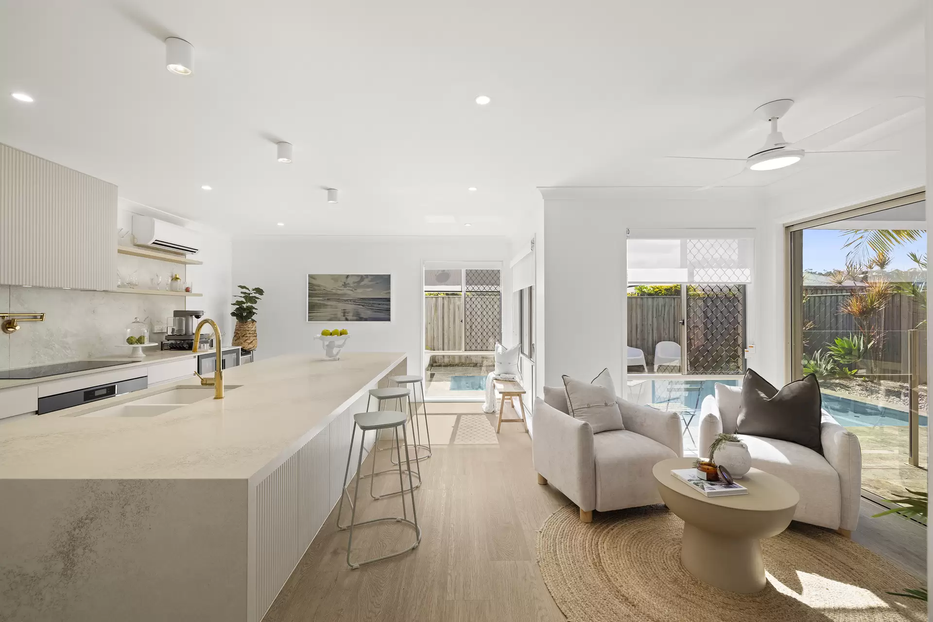 109 Glenfields Boulevard, Mountain Creek Sold by Queensland Sotheby's International Realty - image 1