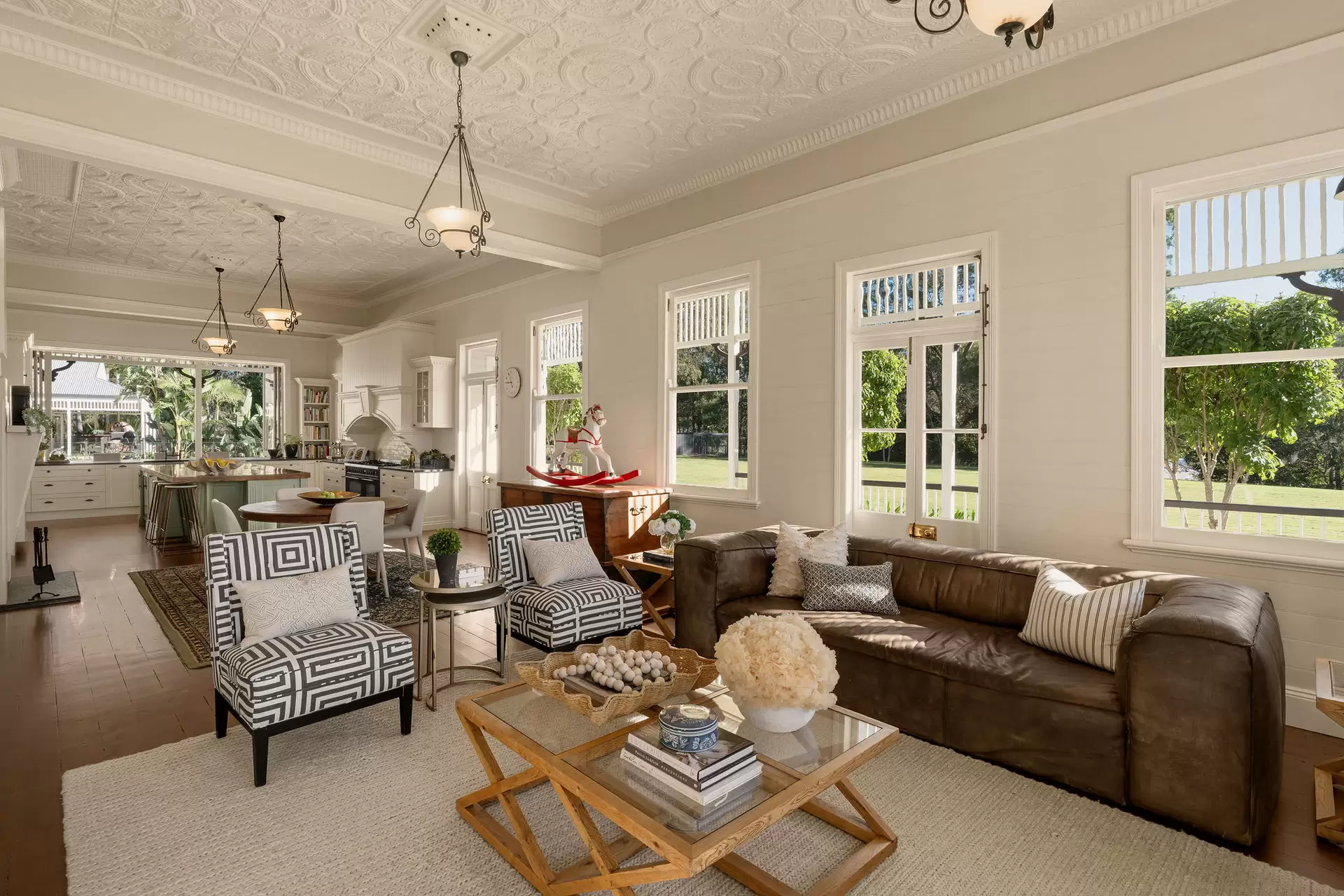 39 White Cedar Road, Pullenvale For Sale by Queensland Sotheby's International Realty - image 1