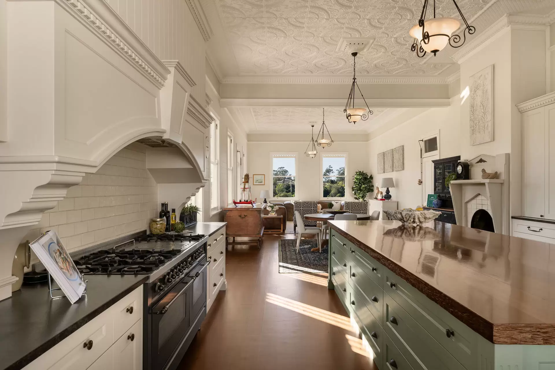 39 White Cedar Road, Pullenvale For Sale by Queensland Sotheby's International Realty - image 1