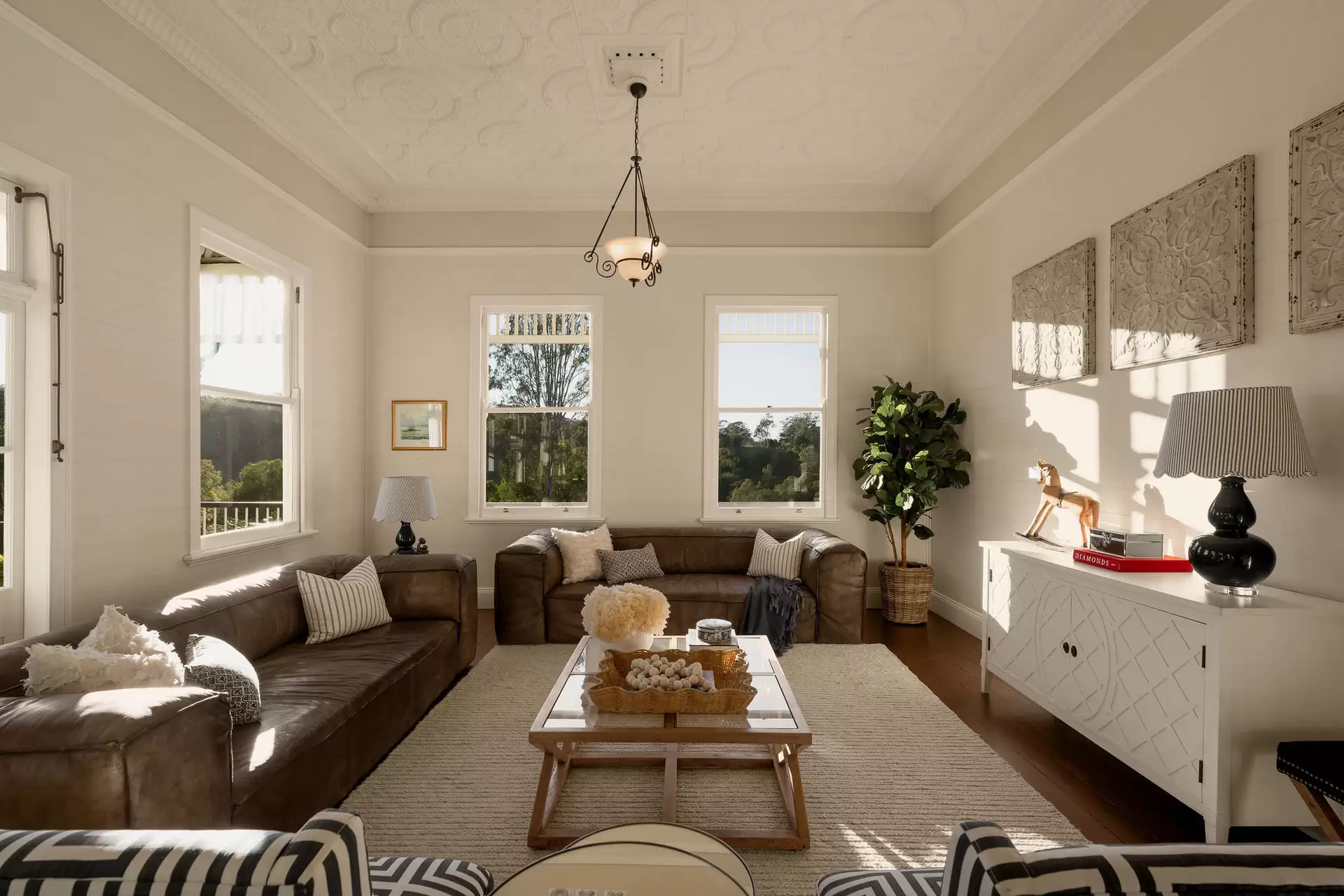 39 White Cedar Road, Pullenvale For Sale by Queensland Sotheby's International Realty - image 1