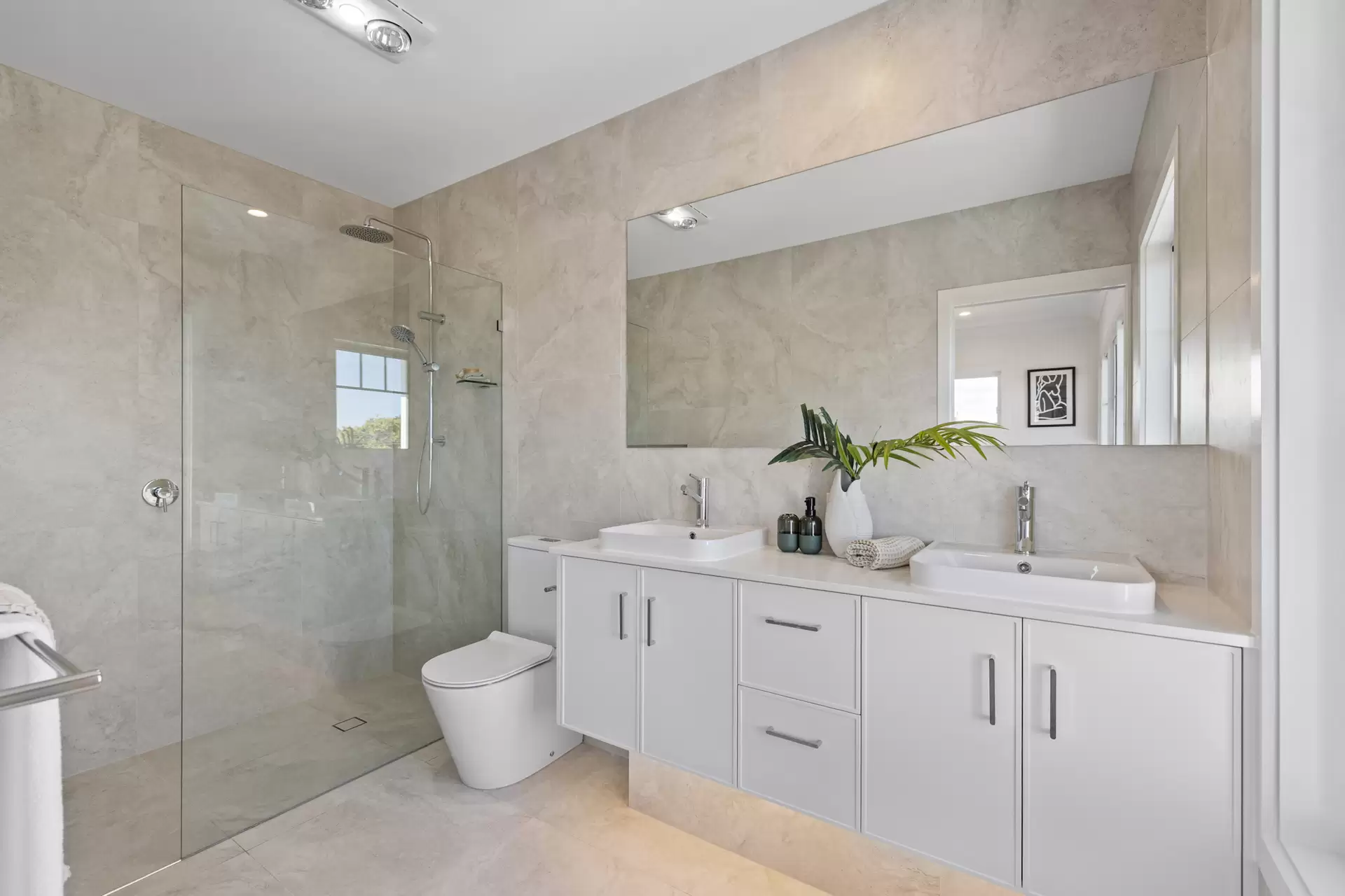 3 Jason  Street, Cleveland For Sale by Queensland Sotheby's International Realty - image 1