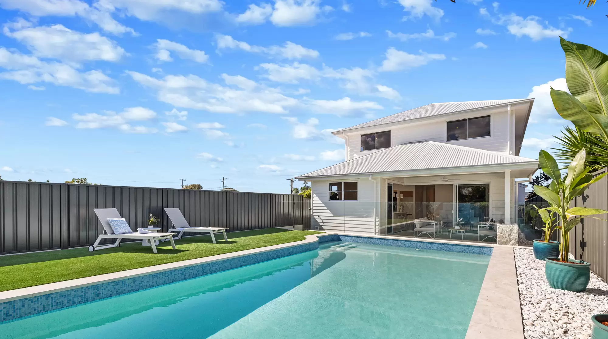 3 Jason  Street, Cleveland For Sale by Queensland Sotheby's International Realty - image 1
